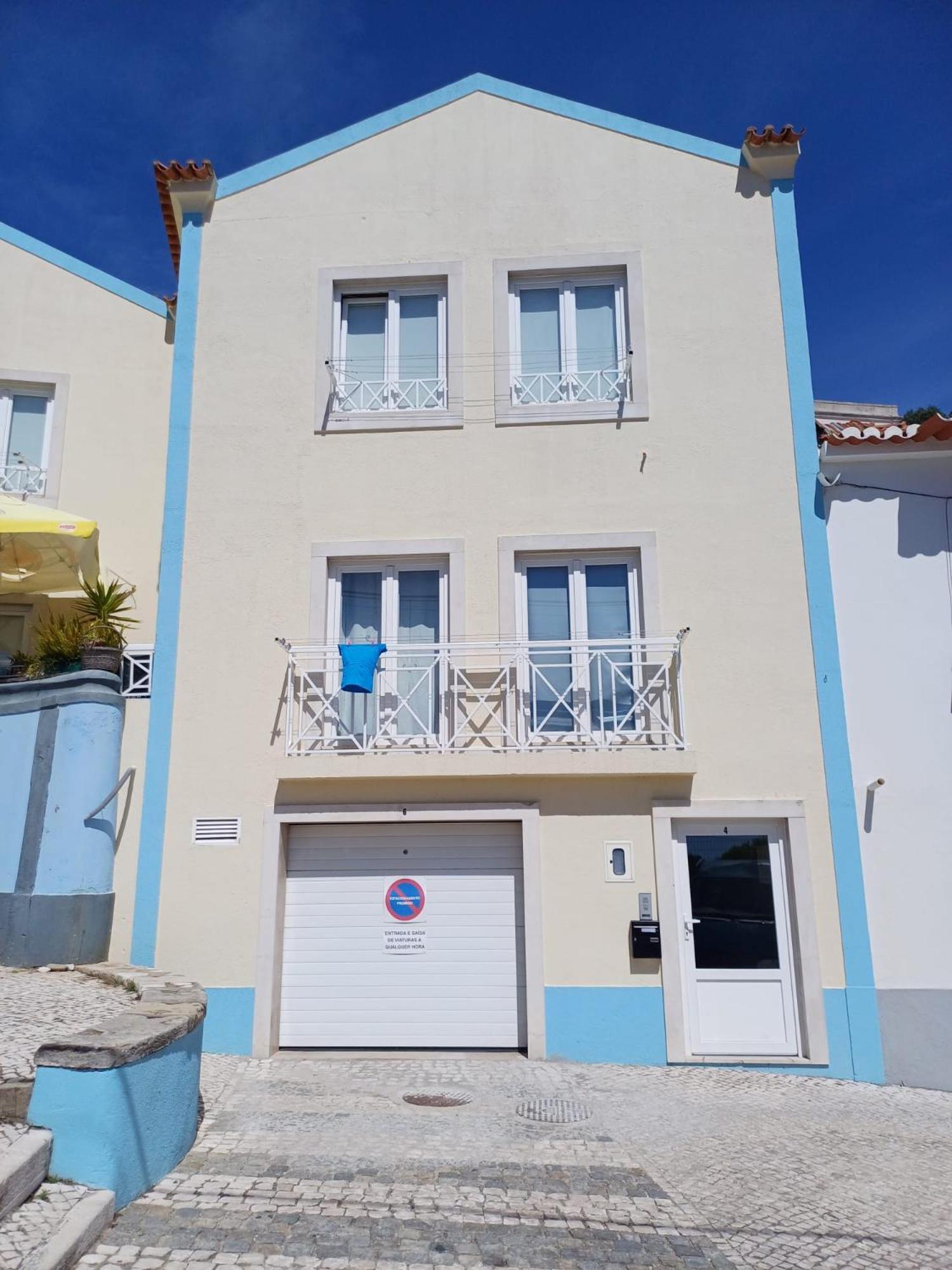 Hotel Tree House - Image 1