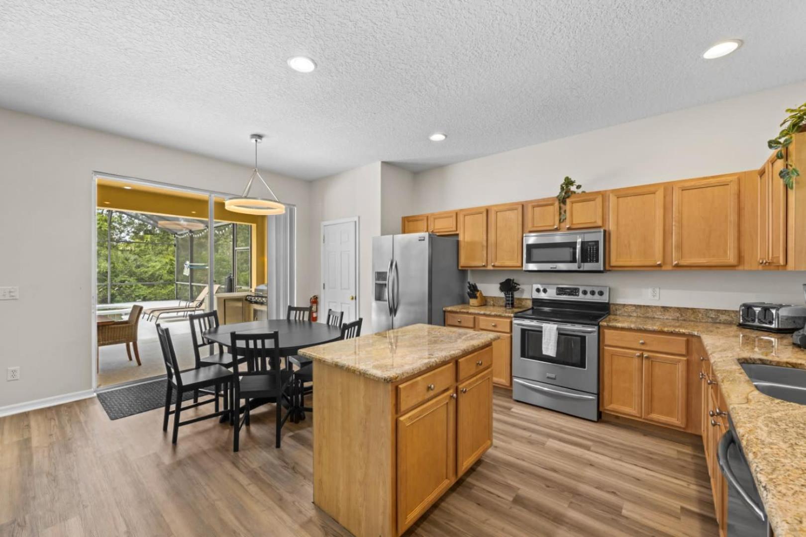Sunshine Escape Retreat Villa at Allevo Homes view 2