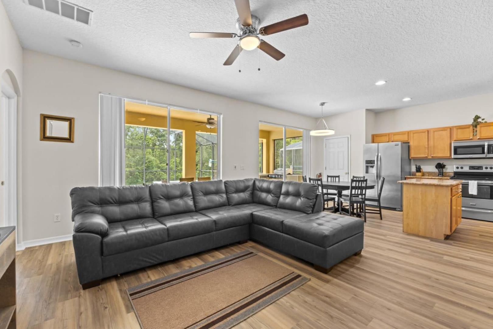 Sunshine Escape Retreat Villa at Allevo Homes view 4
