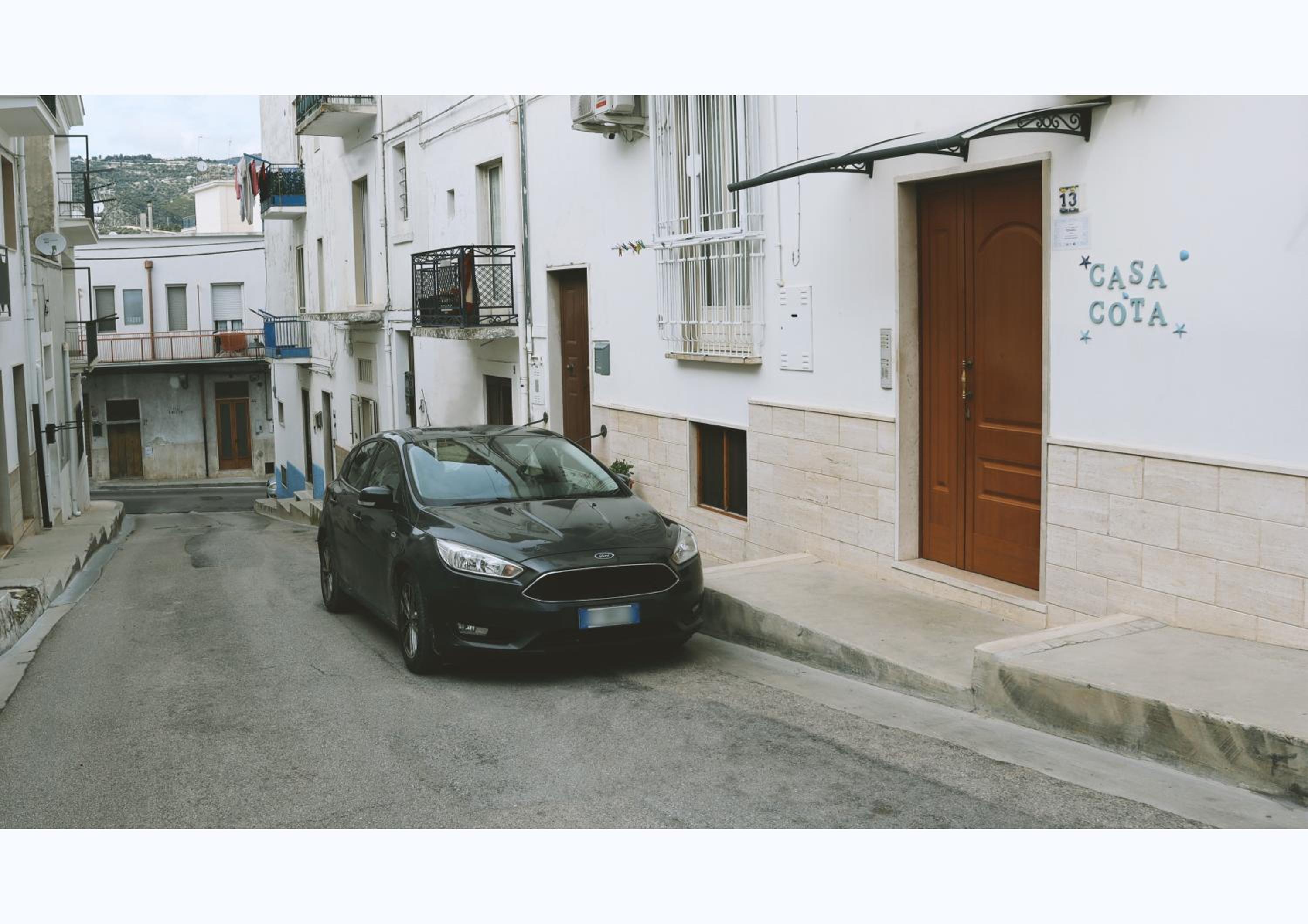 CASA COTA en Mattinata — parking