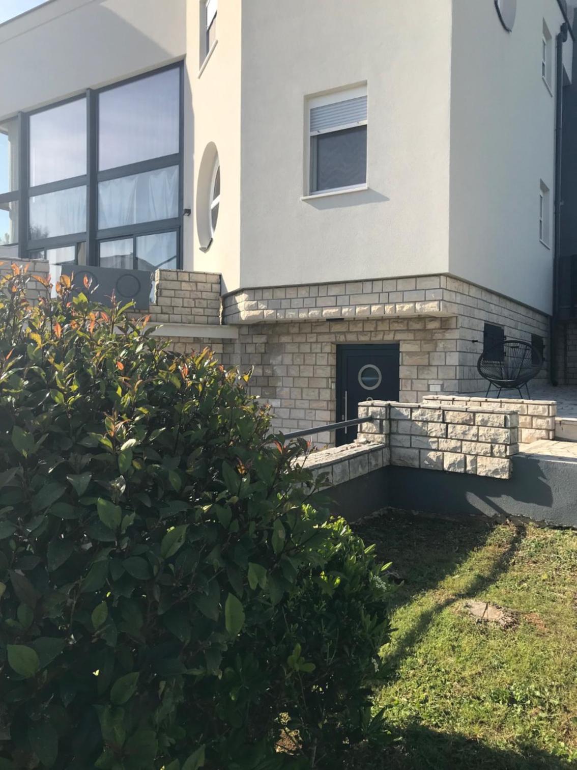 Villa Lazaric Apartment Adria