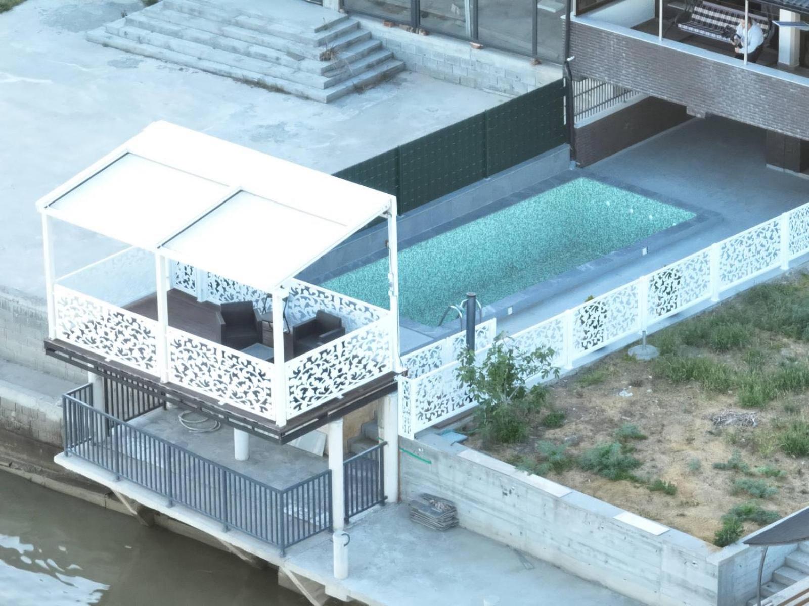 Belgrade River House