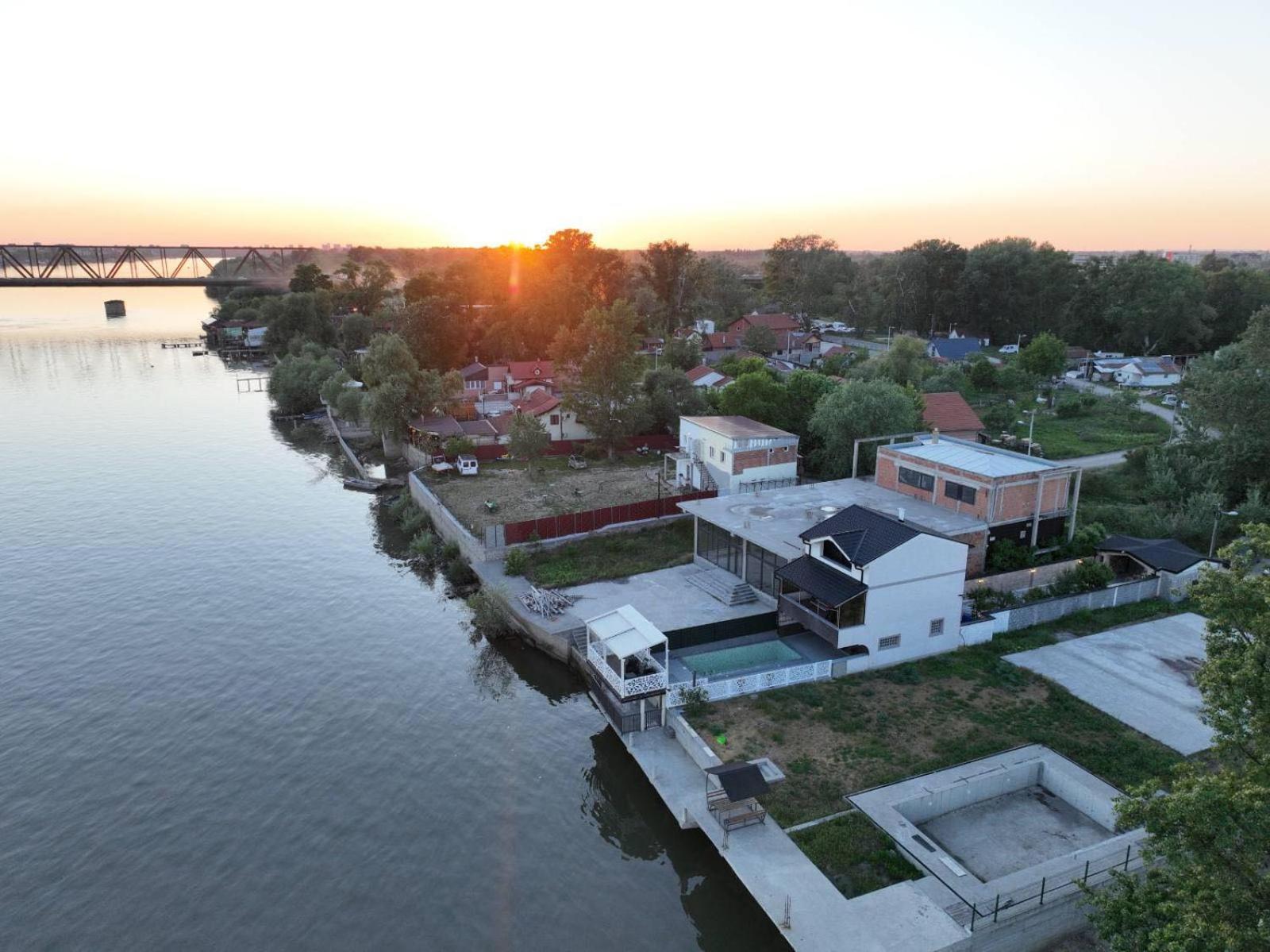 Belgrade River House