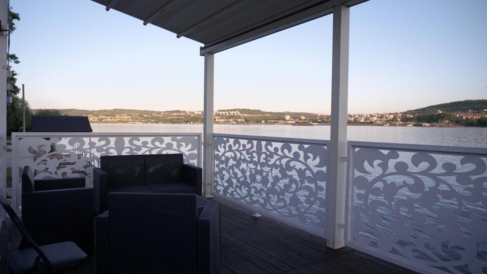 Belgrade River House