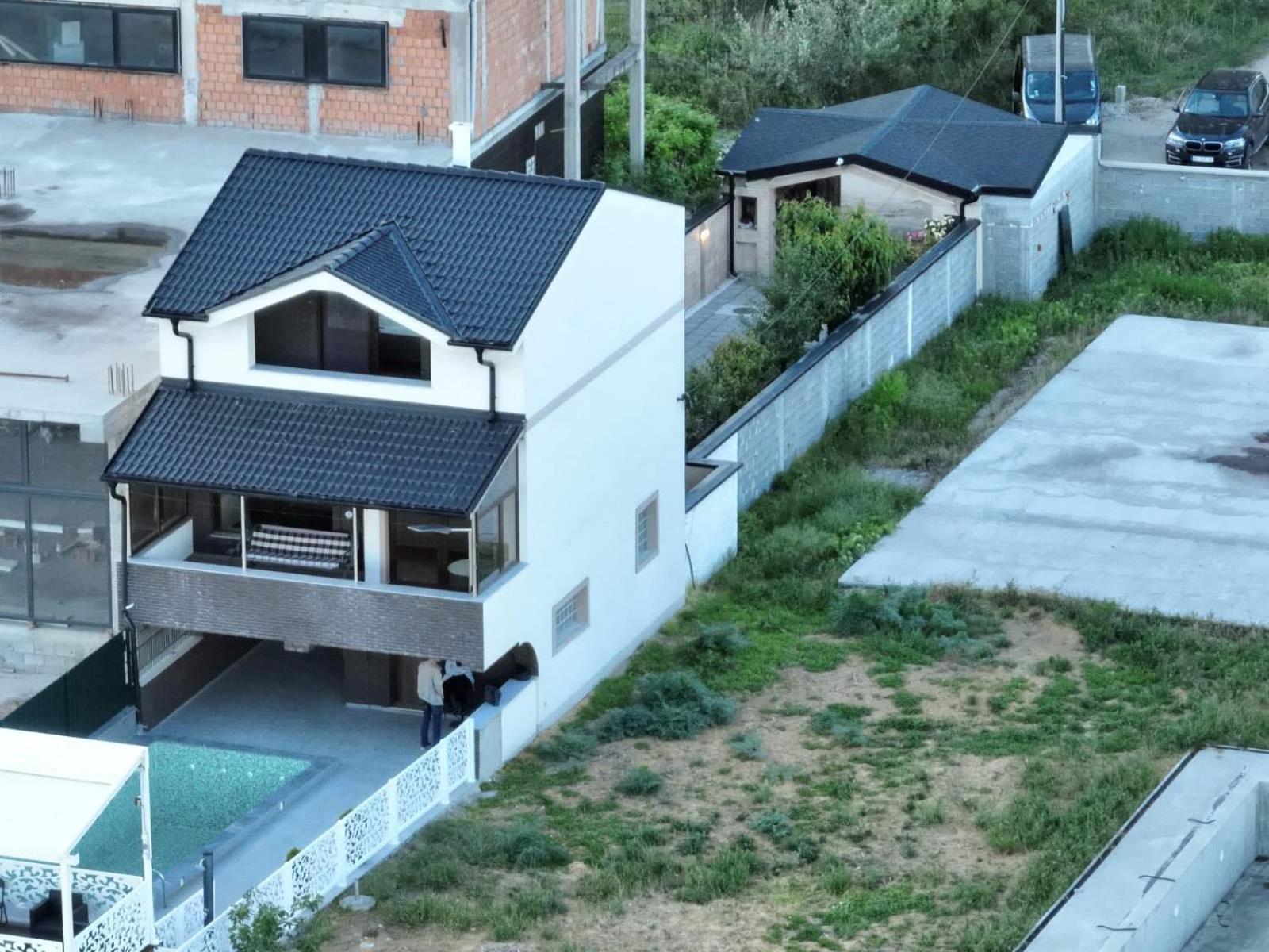 Belgrade River House