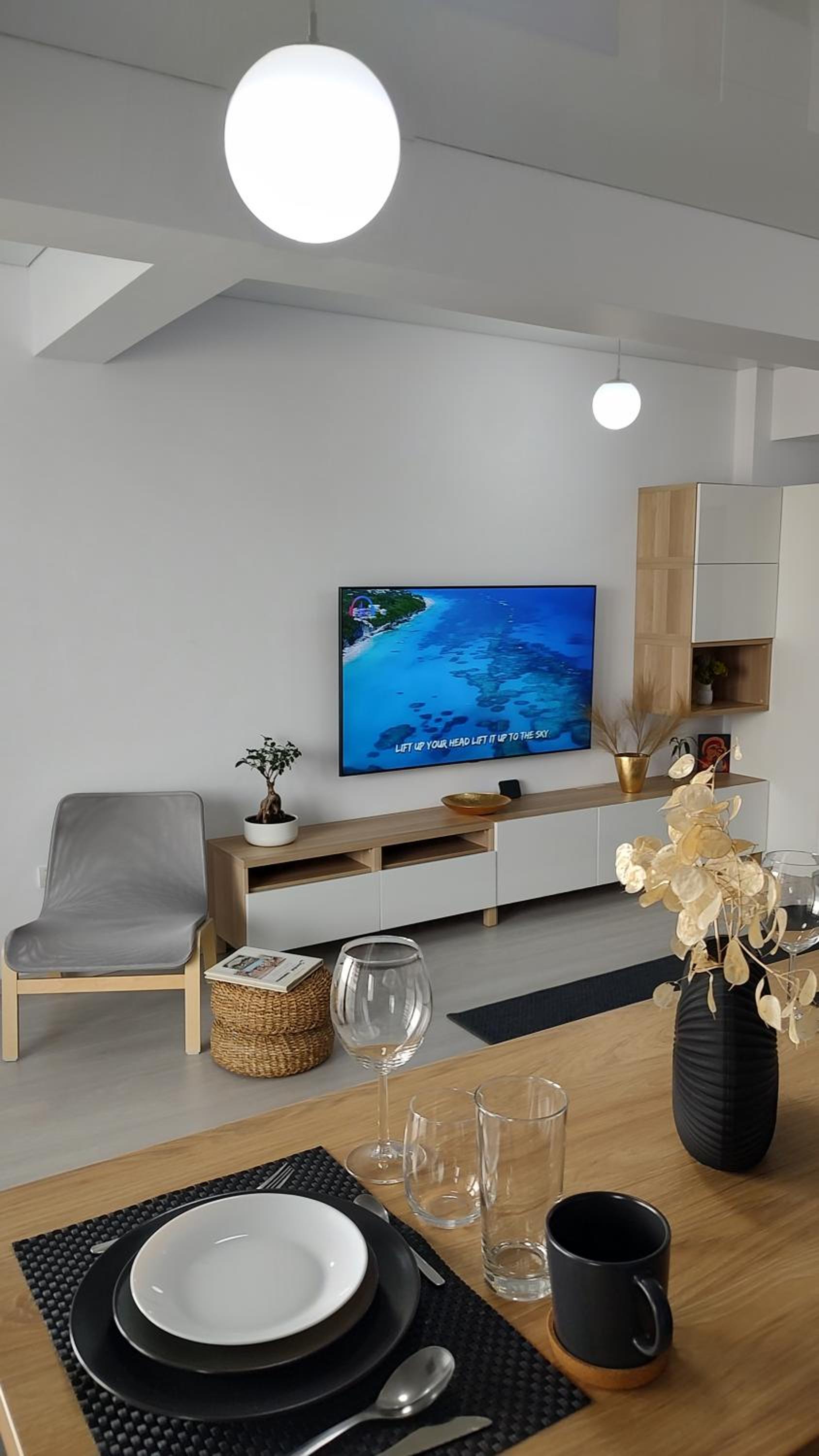 Van Studio