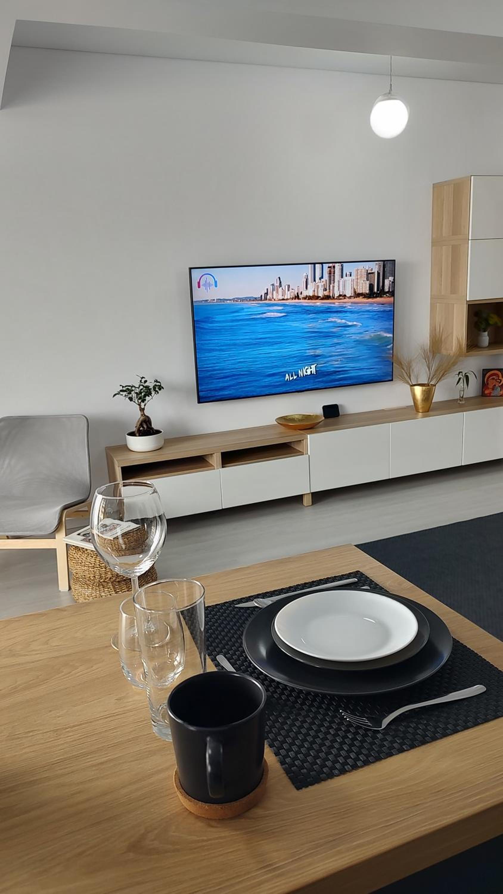 Van Studio