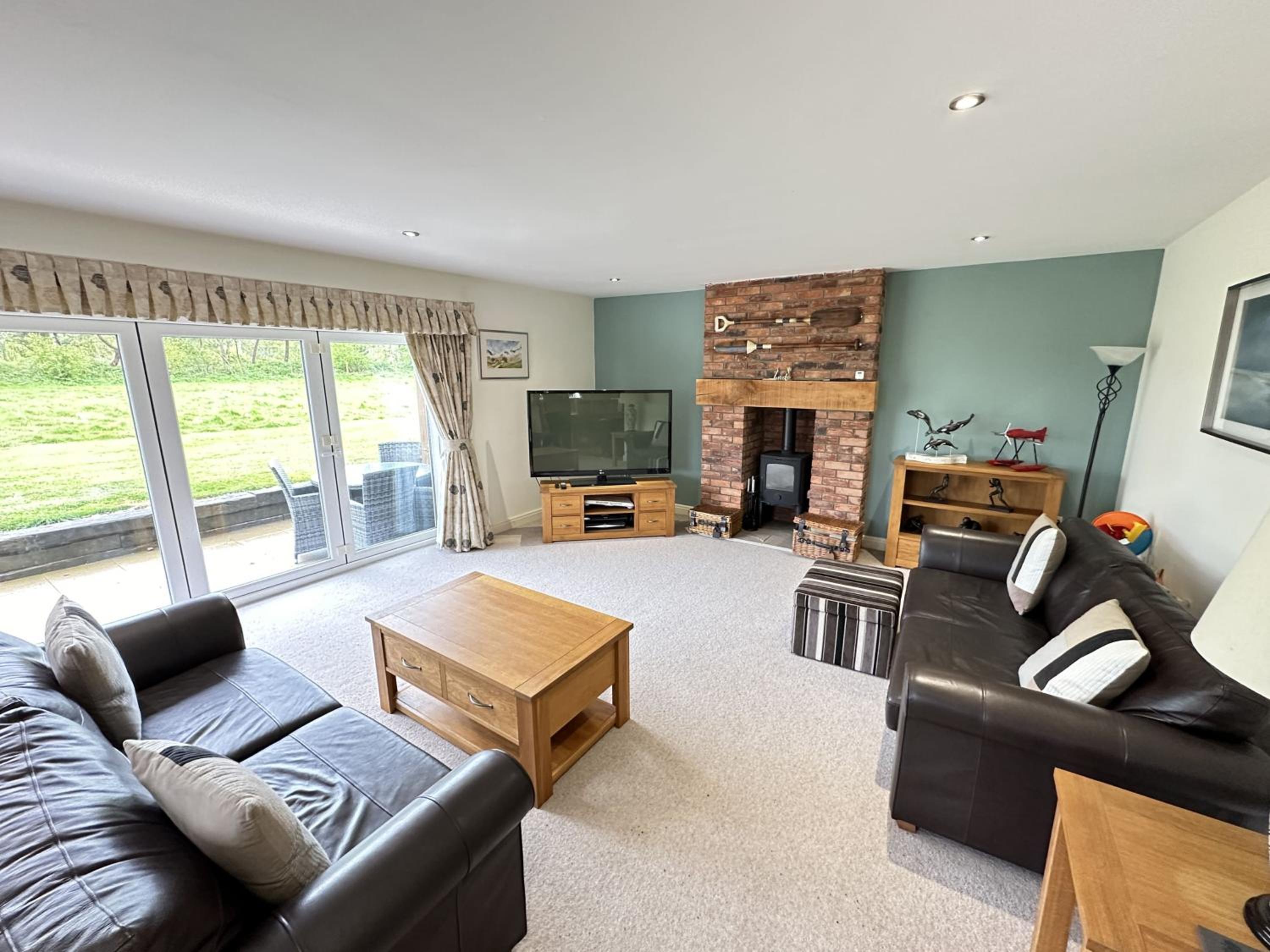 Pastures View - Part of the The Bay Filey Holiday Village with pool, gym and direct beach access, pub, restaurant, tennis and meadows walks