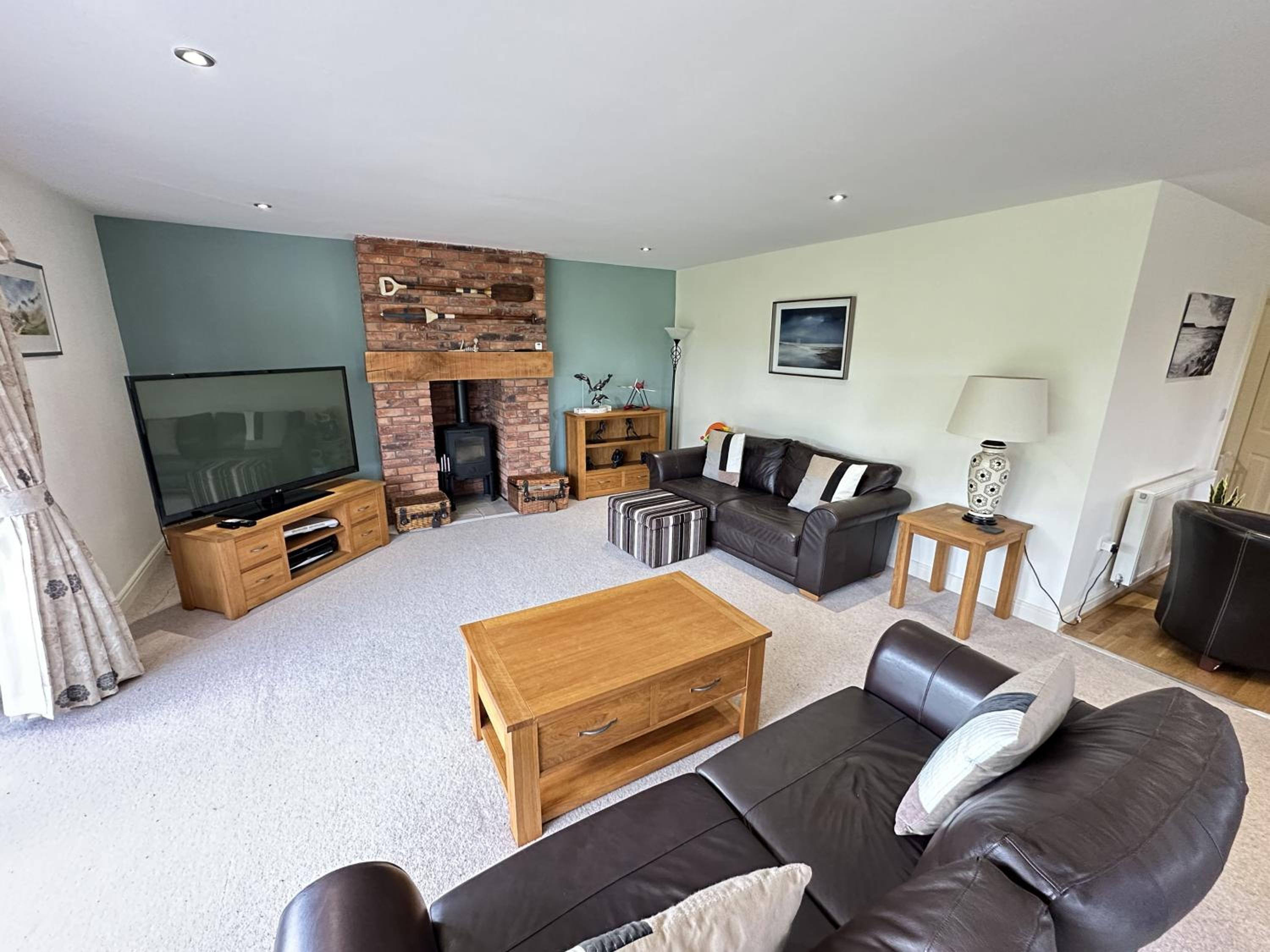 Pastures View - Part of the The Bay Filey Holiday Village with pool, gym and direct beach access, pub, restaurant, tennis and meadows walks