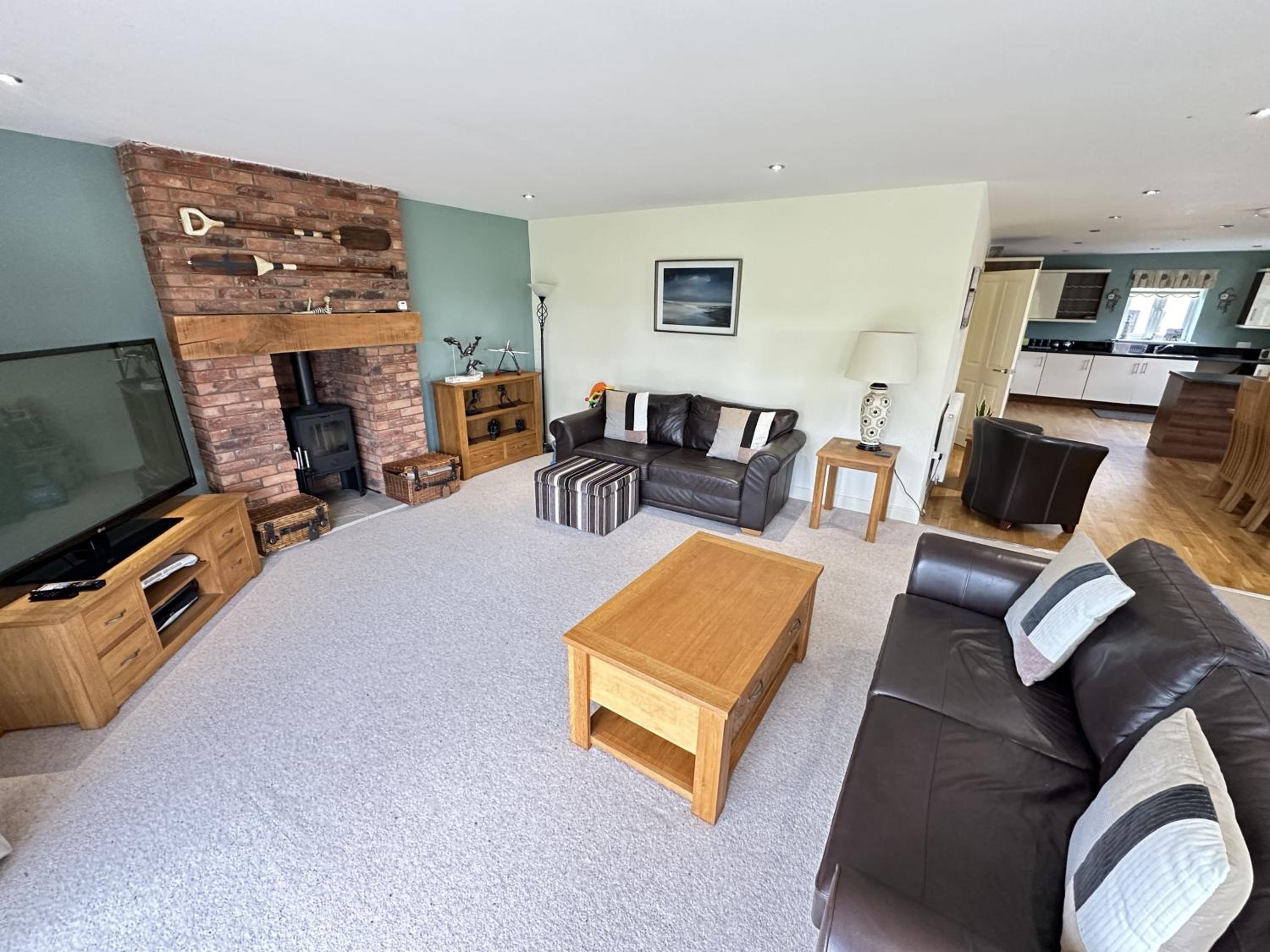 Pastures View - Part of the The Bay Filey Holiday Village with pool, gym and direct beach access, pub, restaurant, tennis and meadows walks