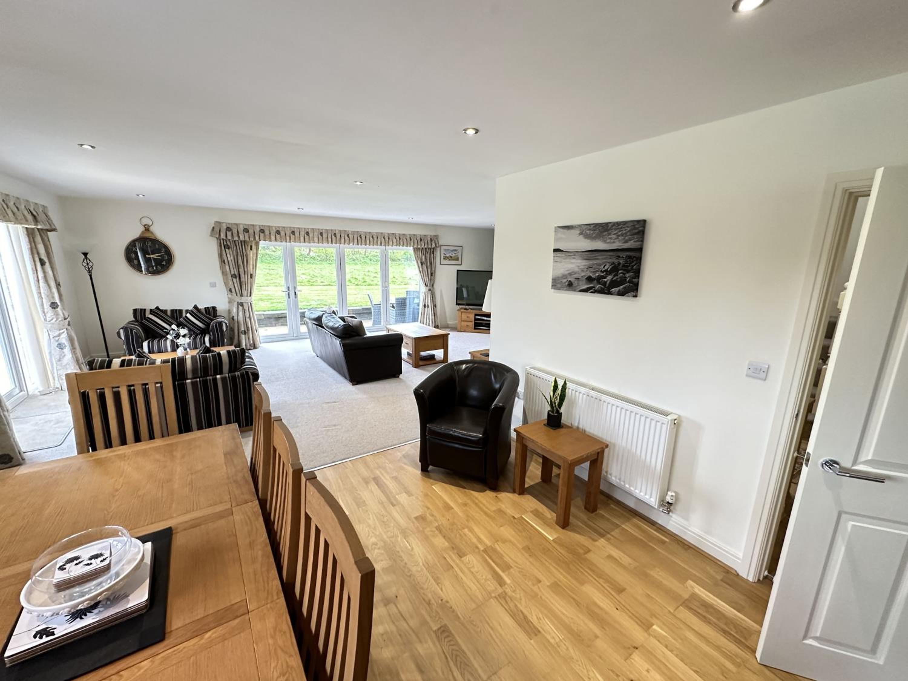 Pastures View - Part of the The Bay Filey Holiday Village with pool, gym and direct beach access, pub, restaurant, tennis and meadows walks