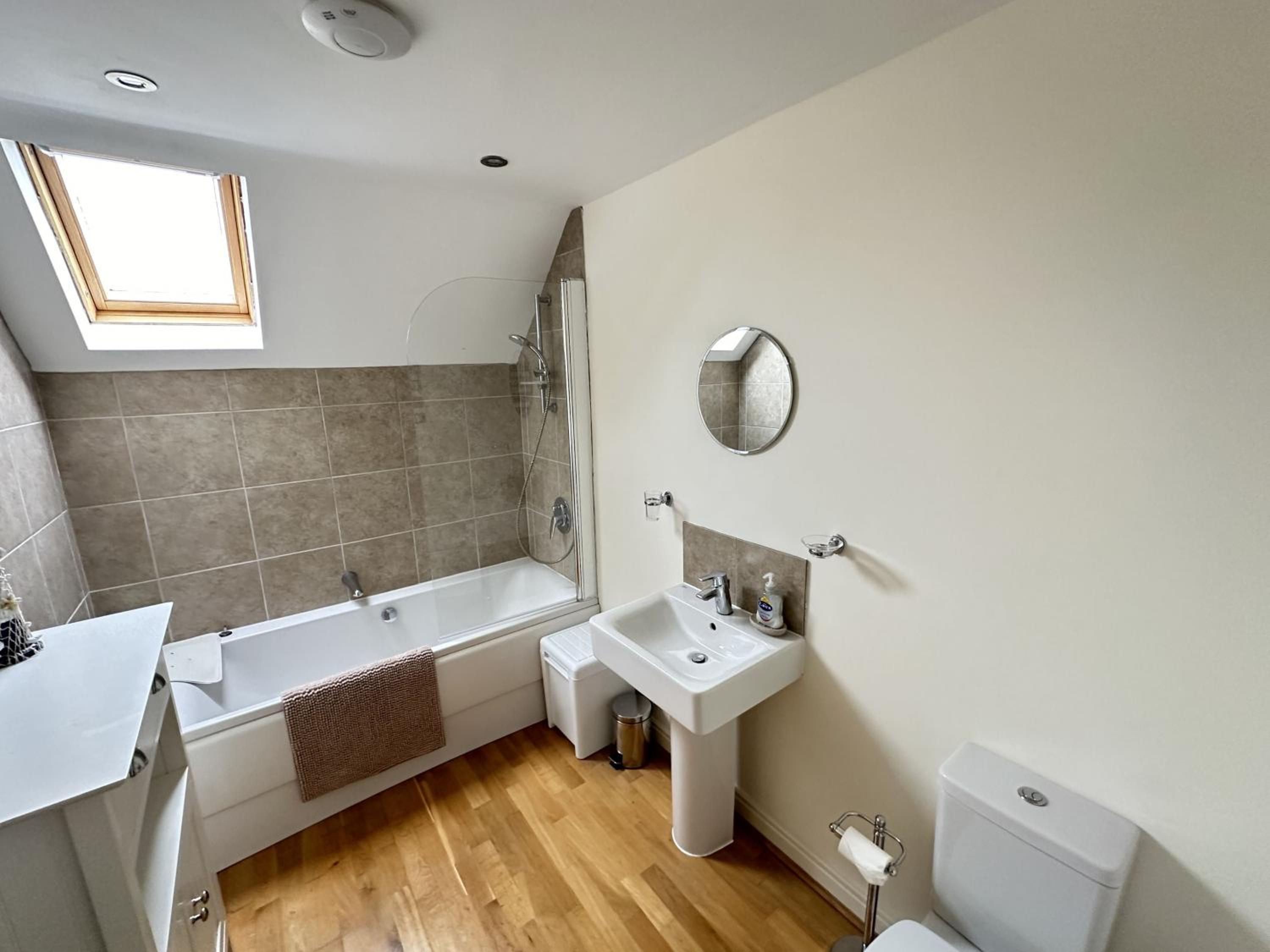 Pastures View - Part of the The Bay Filey Holiday Village with pool, gym and direct beach access, pub, restaurant, tennis and meadows walks