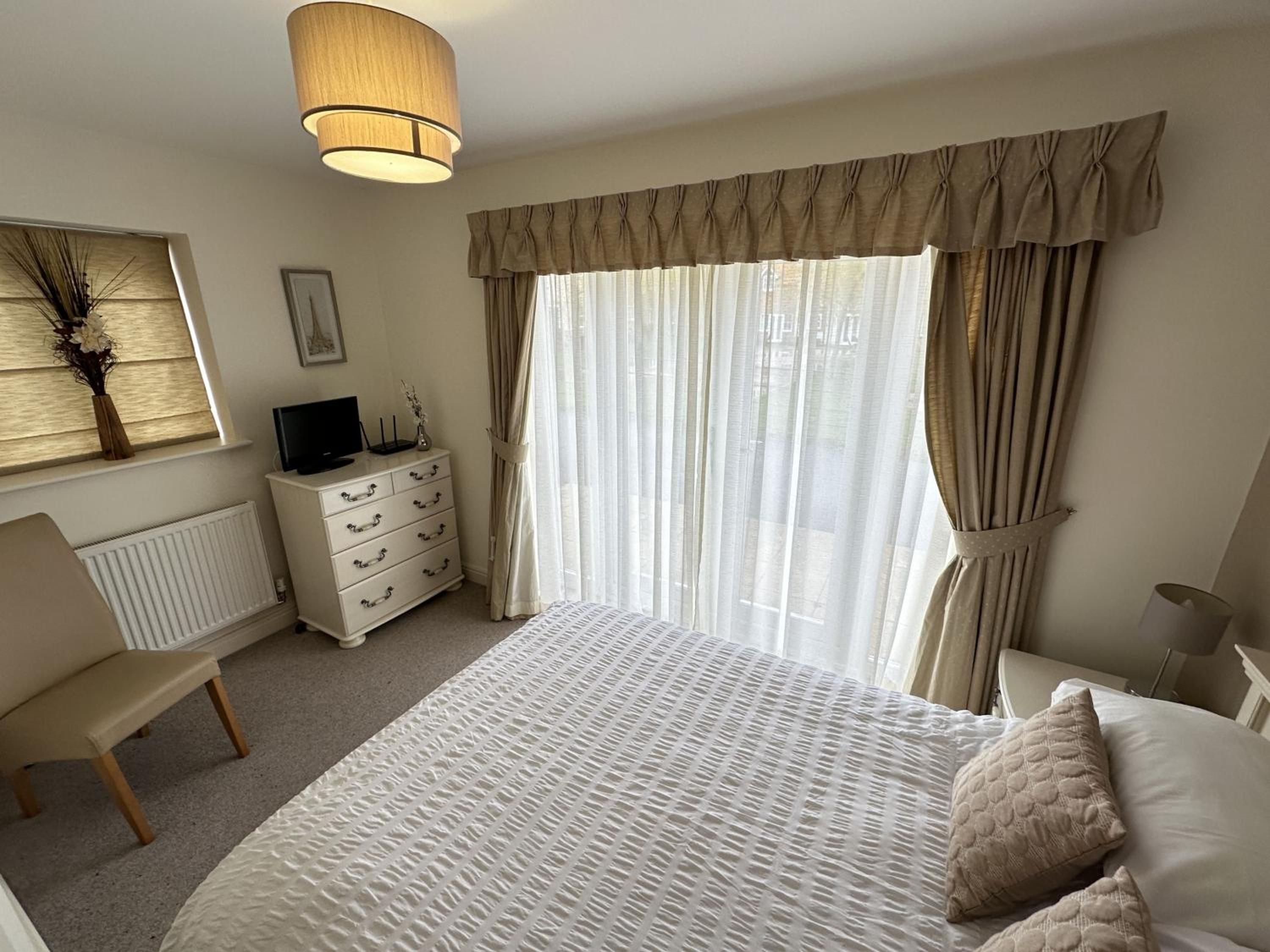 Pastures View - Part of the The Bay Filey Holiday Village with pool, gym and direct beach access, pub, restaurant, tennis and meadows walks