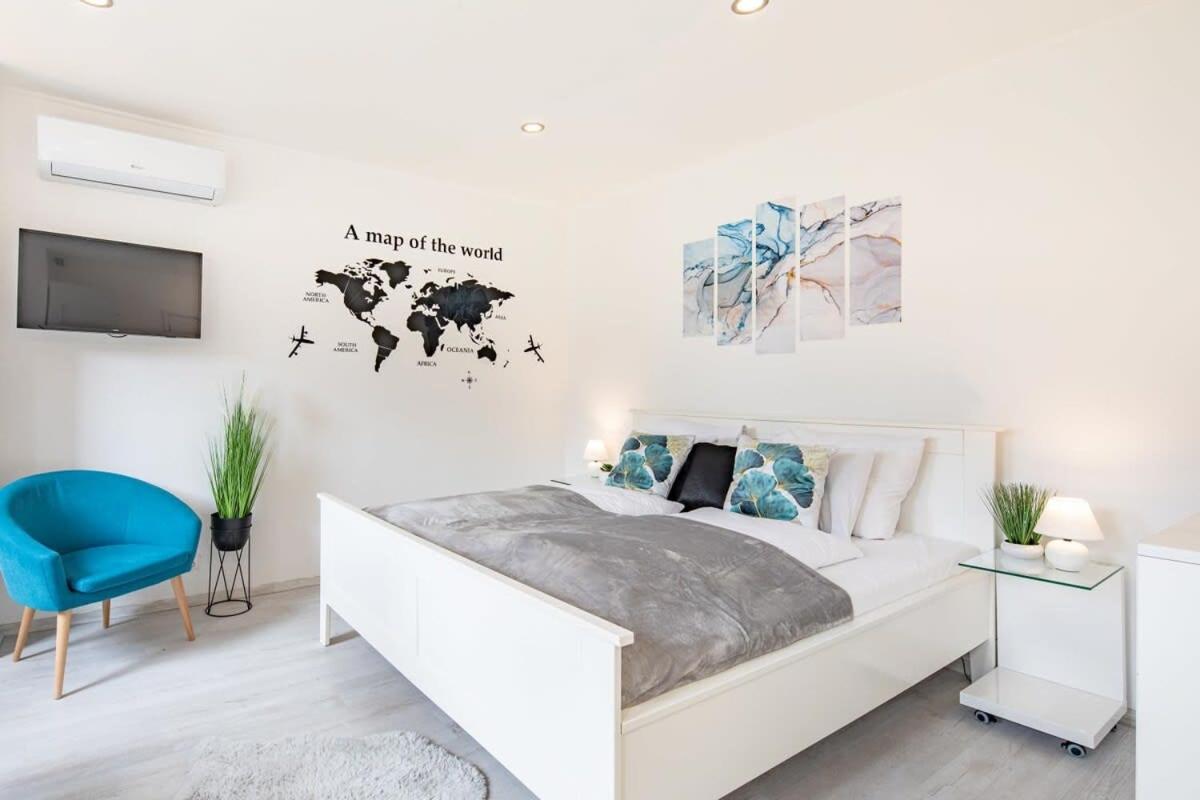 Castle View - NEW - Romantic