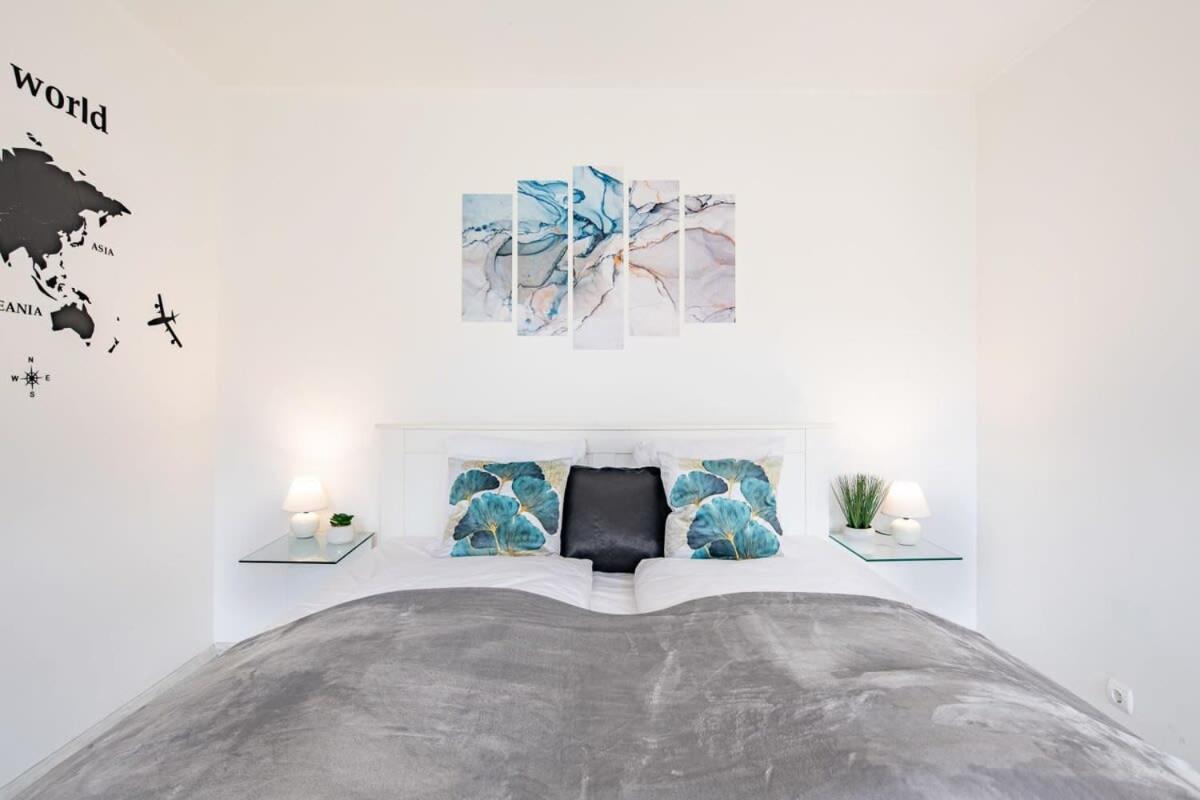 Castle View - NEW - Romantic