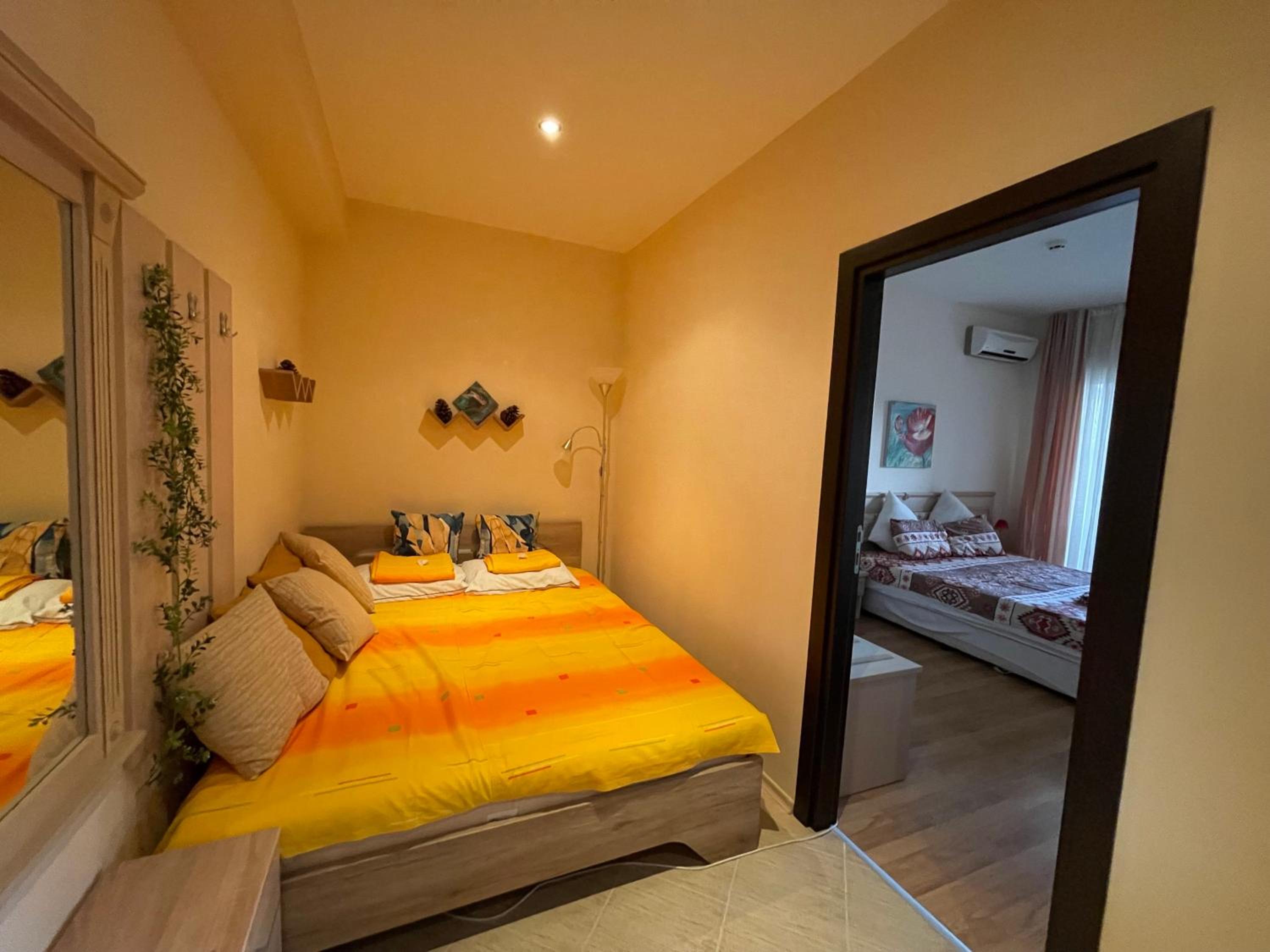 Spacious seaview apartments, 100m to the beach