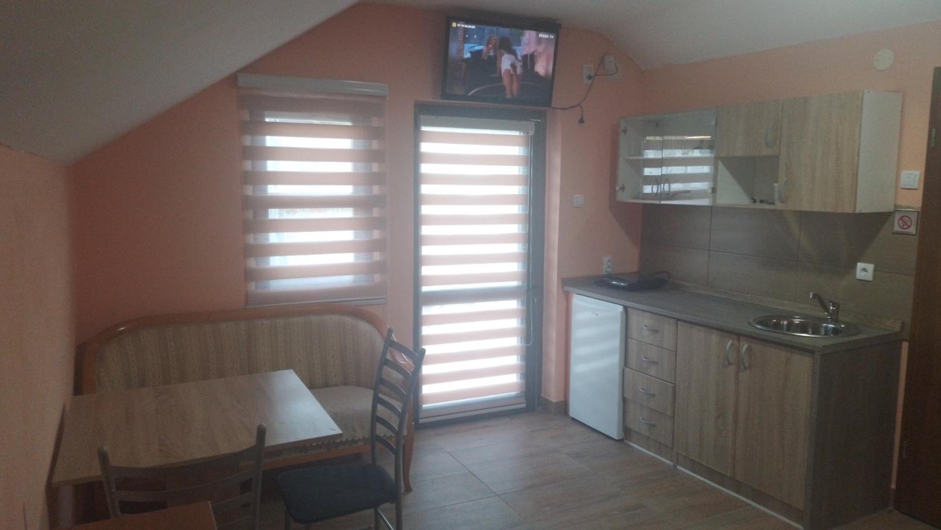 Red apartman 4