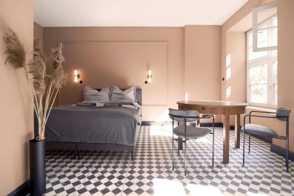 Elegant Apartment in the City Center