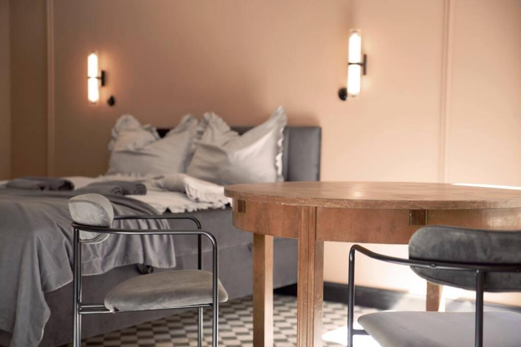 Elegant Apartment in the City Center