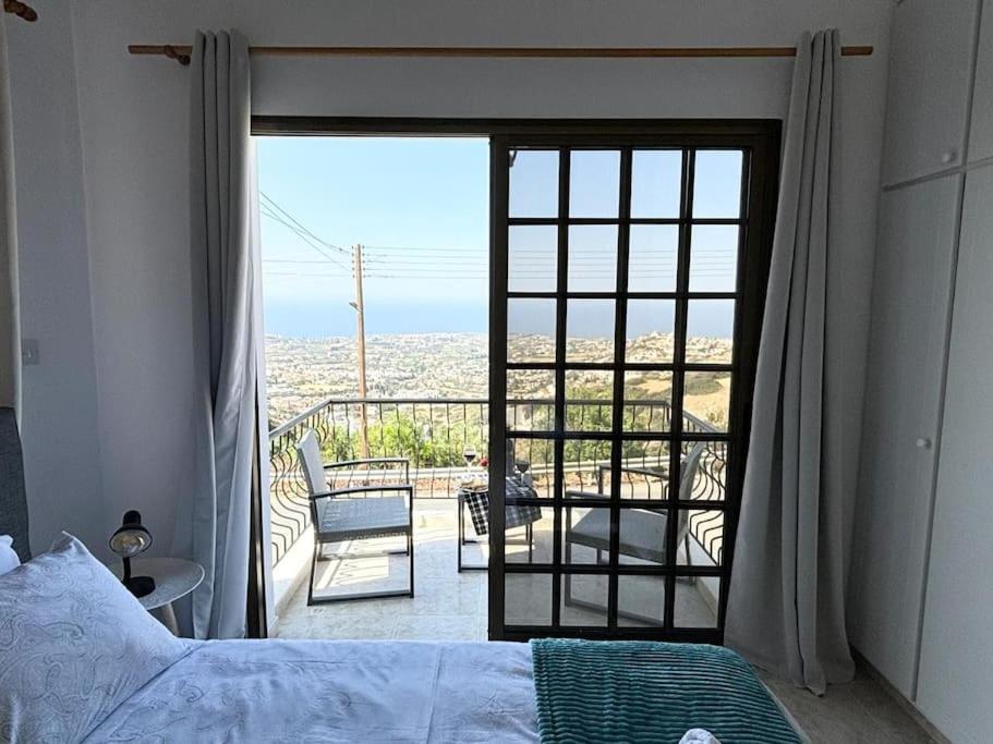 Villa Chara Spectacular panoramic views!