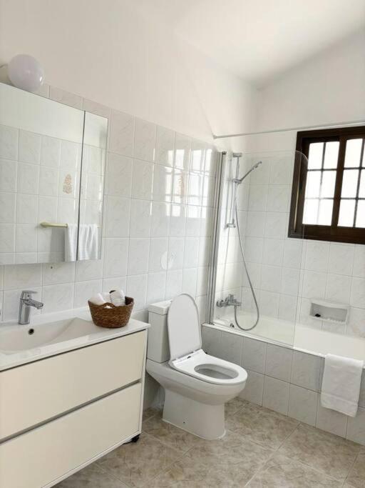 Villa Chara Spectacular panoramic views!