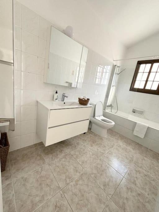 Villa Chara Spectacular panoramic views!