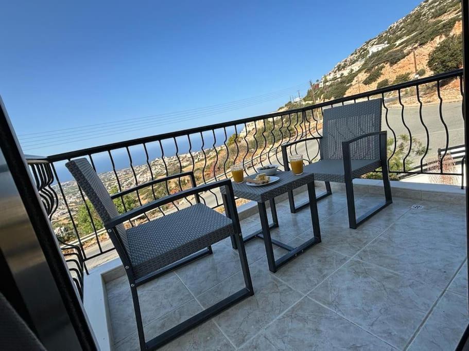 Villa Chara Spectacular panoramic views!