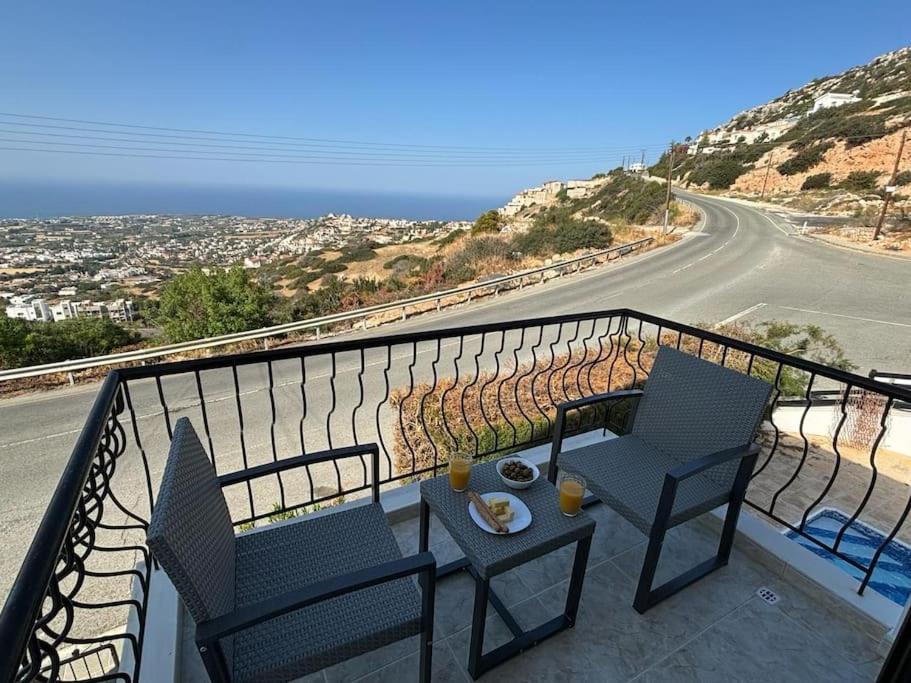 Villa Chara Spectacular panoramic views!