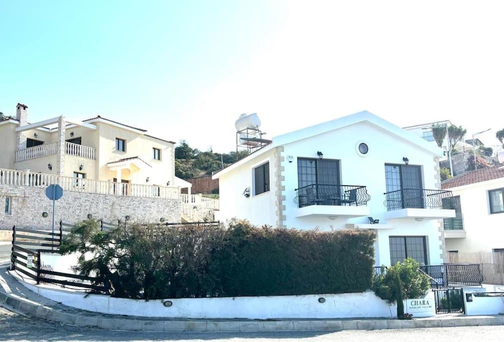 Villa Chara Spectacular panoramic views!
