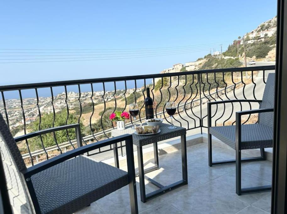 Villa Chara Spectacular panoramic views!