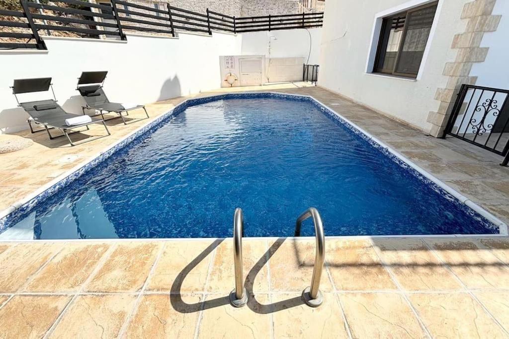 Villa Chara Spectacular panoramic views!