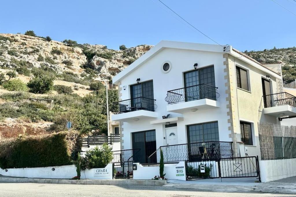Villa Chara Spectacular panoramic views!