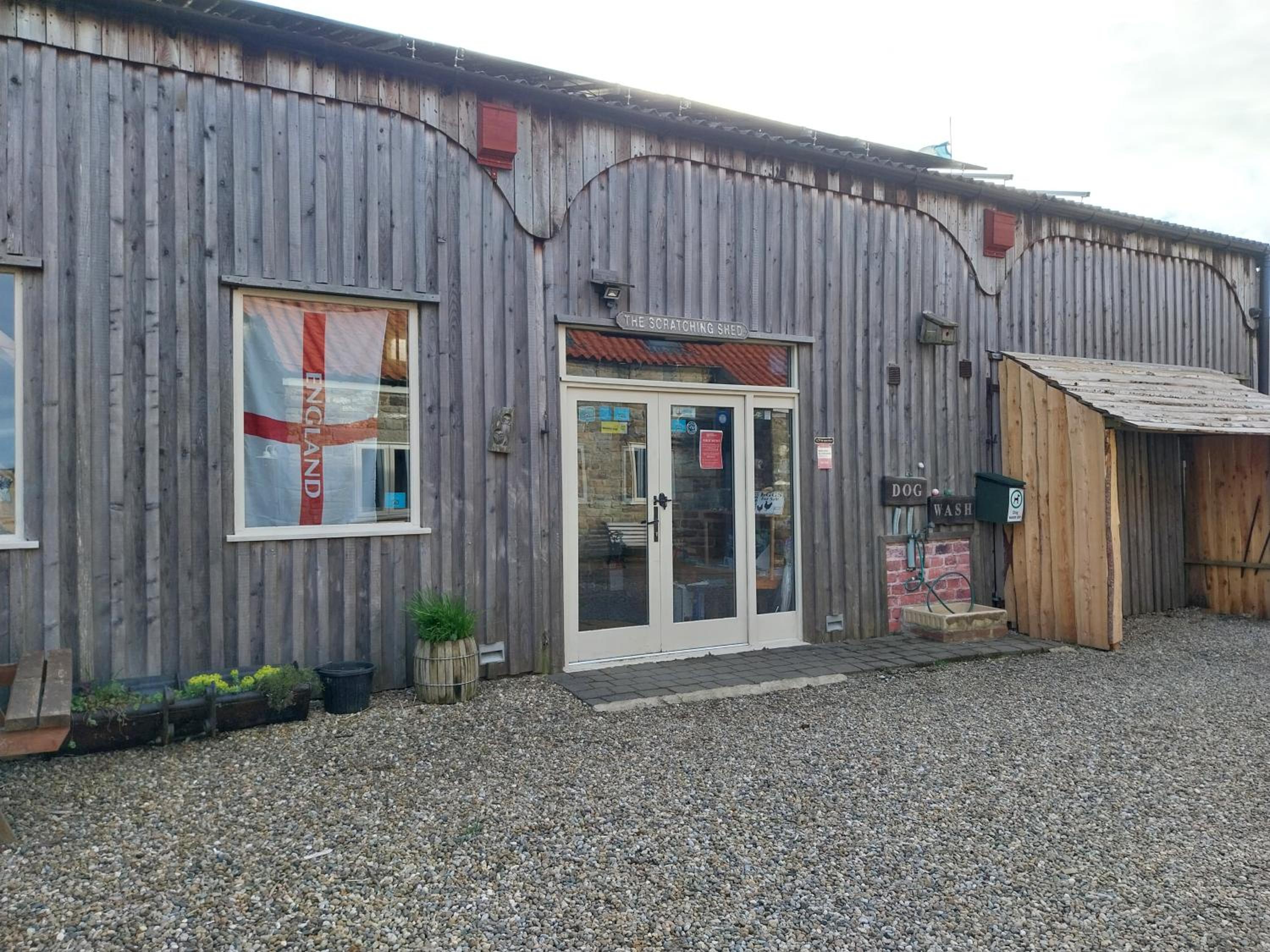 Meadowbeck - Shepherd Huts view 3