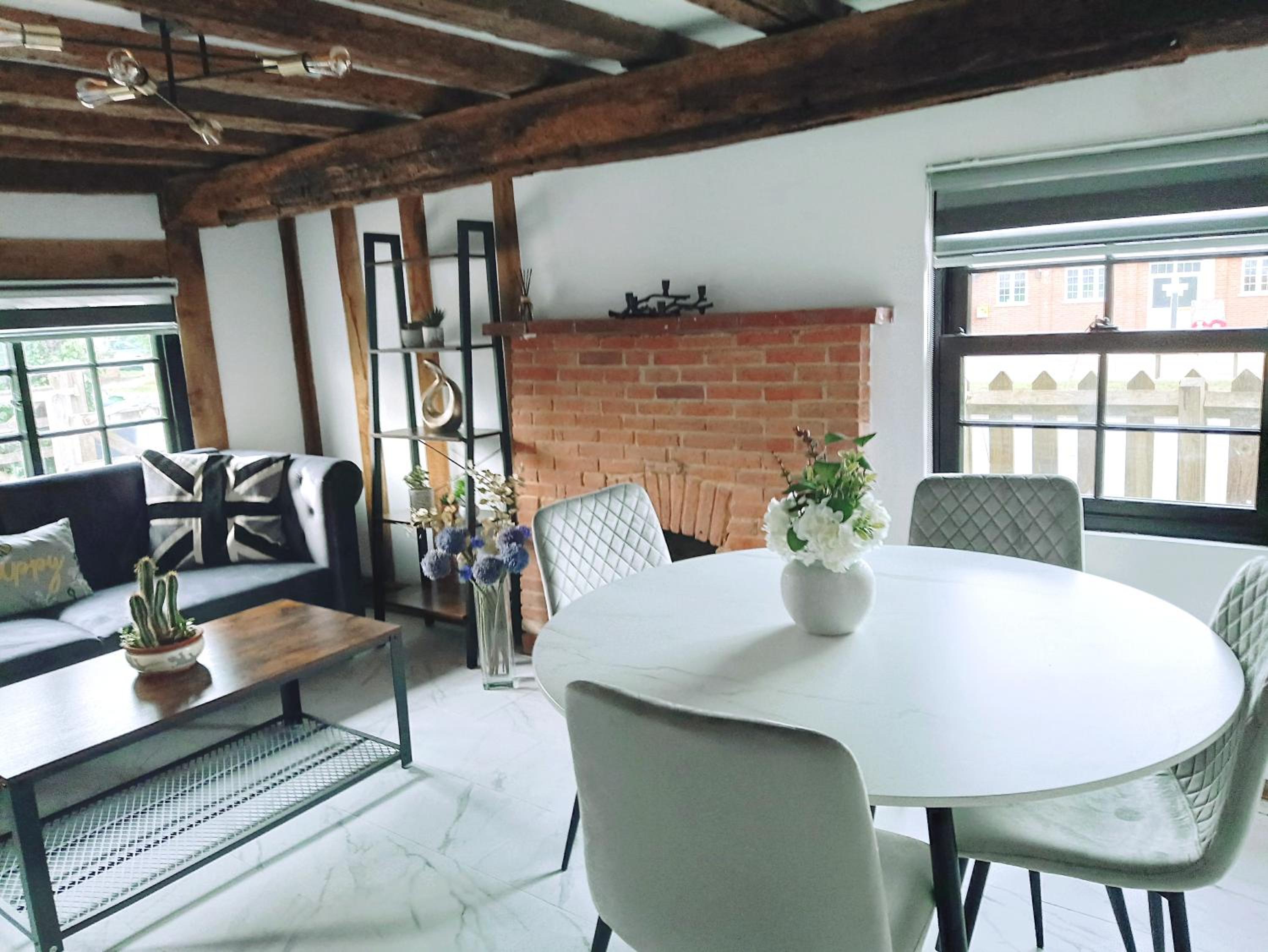 Stansted Airport Cottage
