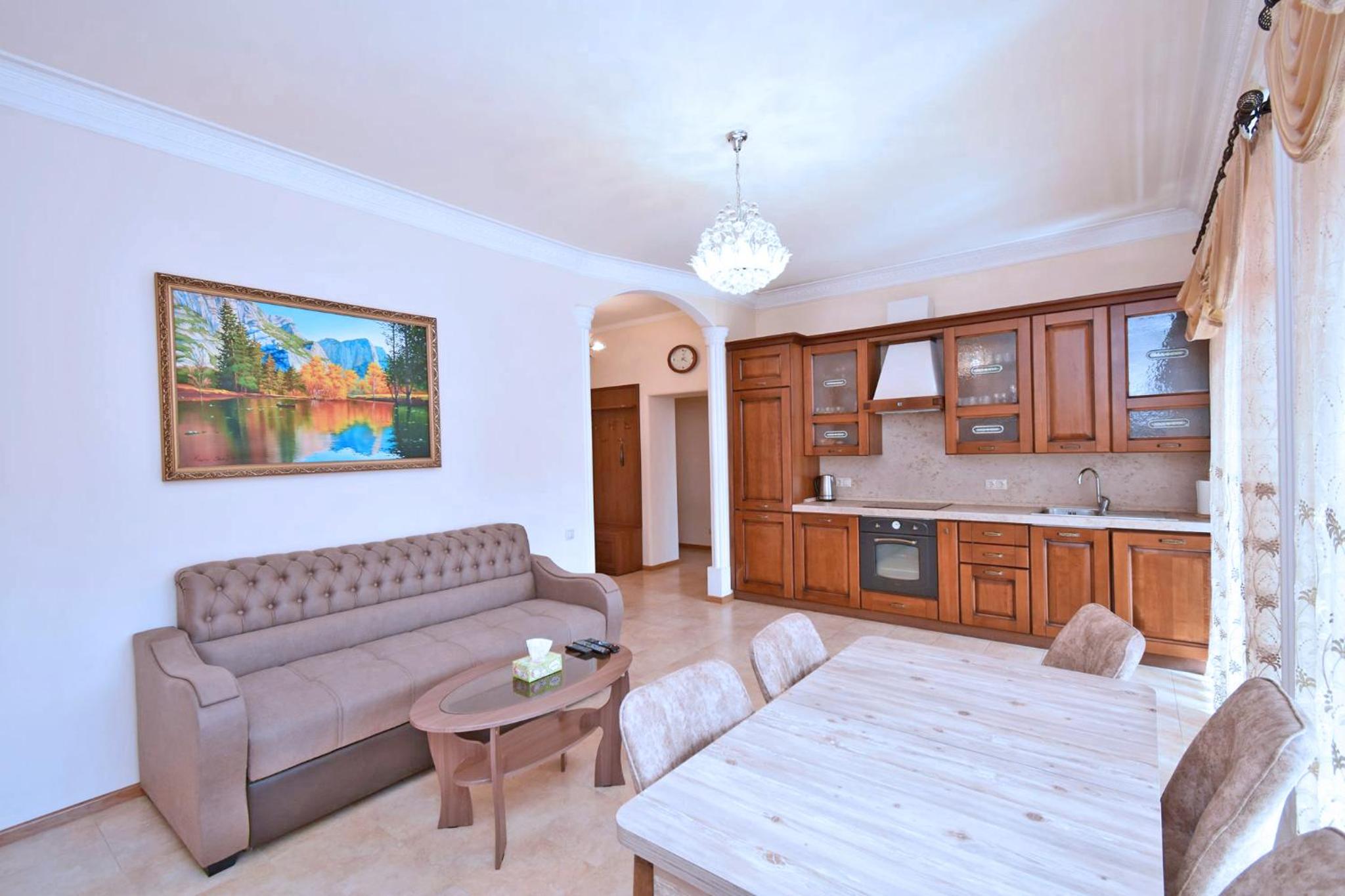 Bright 2 Bedroom Apartment Mayrig Building, with nice Balcony View, near Republic Square