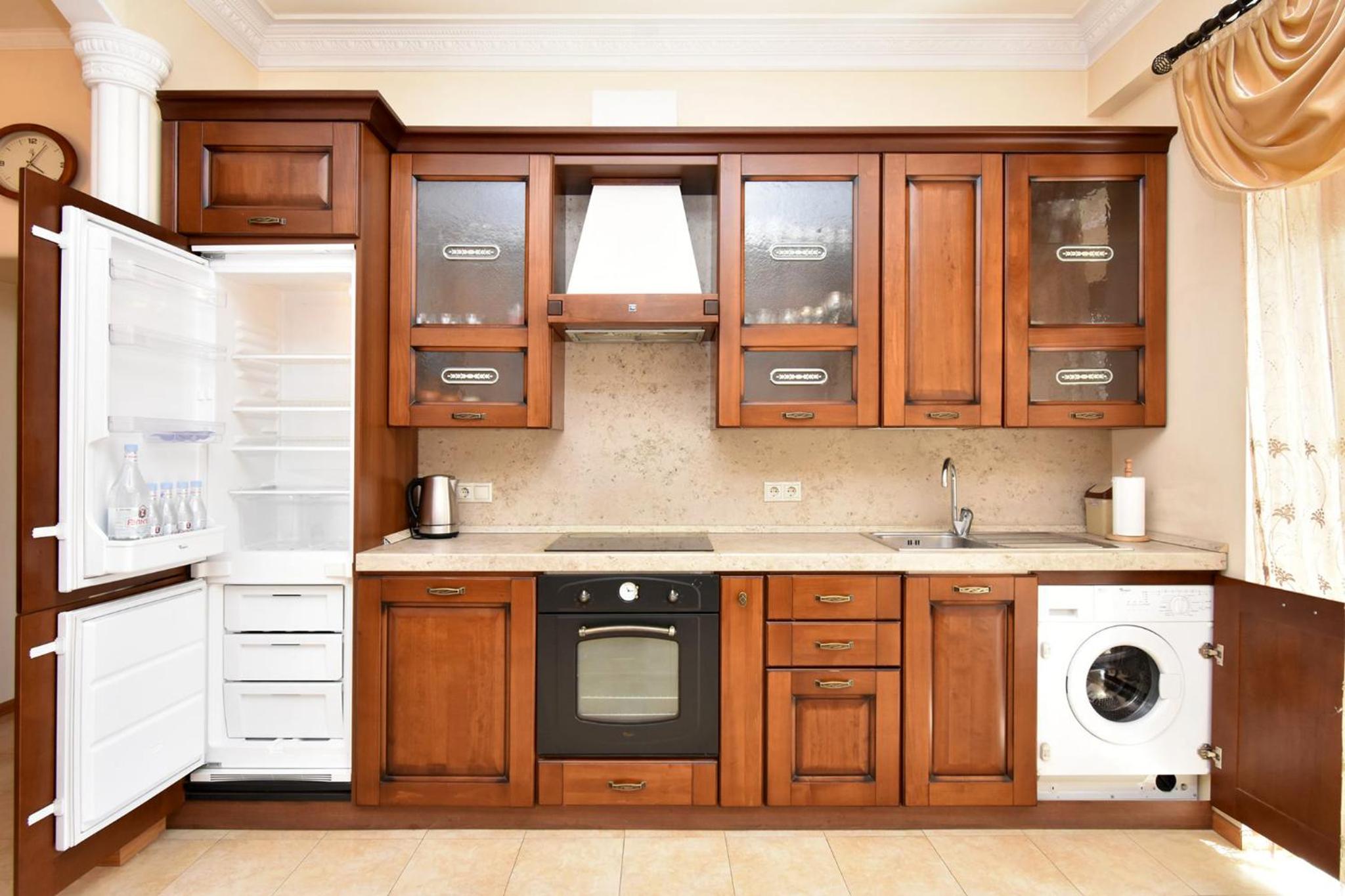 Bright 2 Bedroom Apartment Mayrig Building, with nice Balcony View, near Republic Square