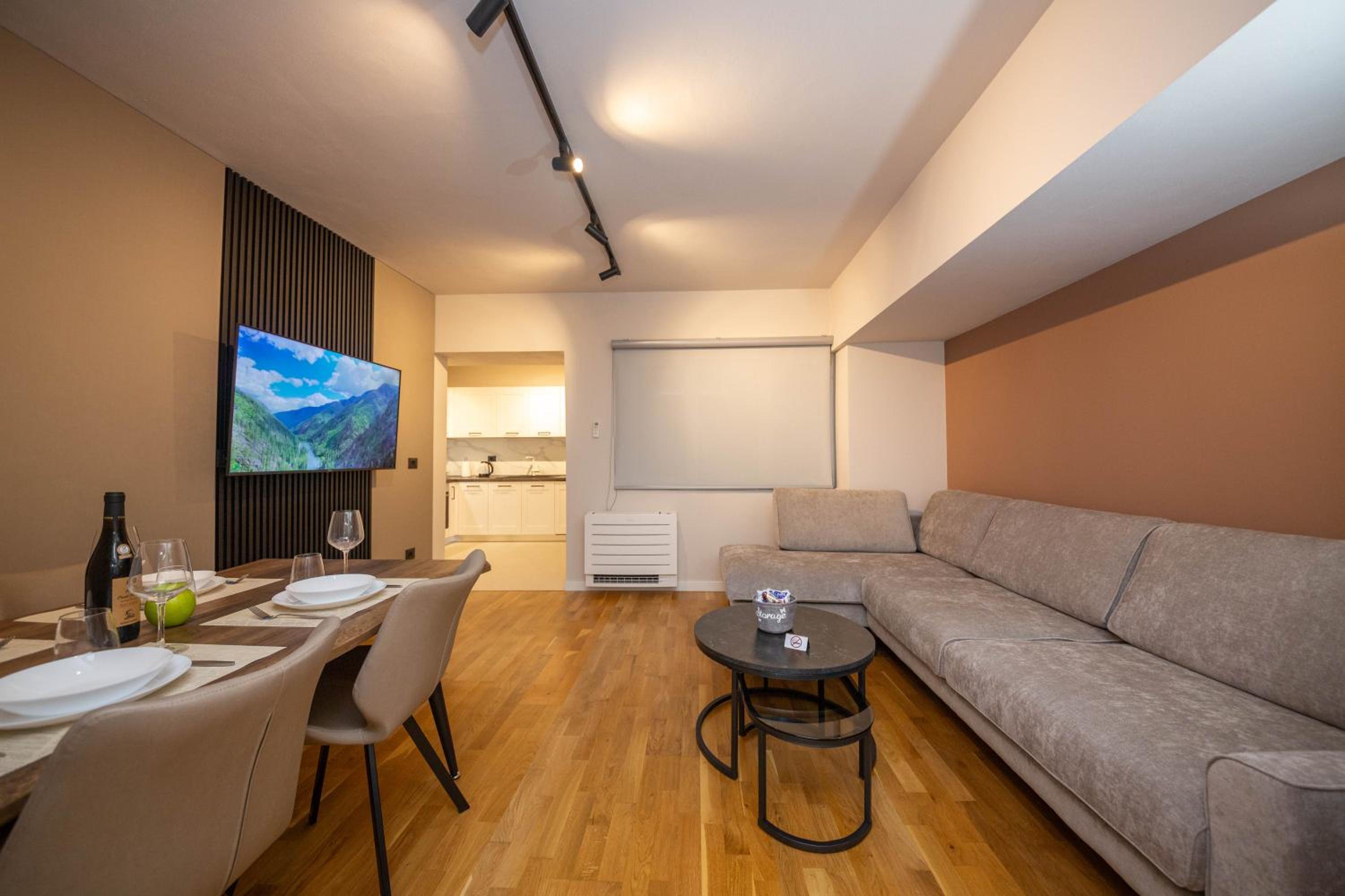 Blloku Unique Apartments 2
