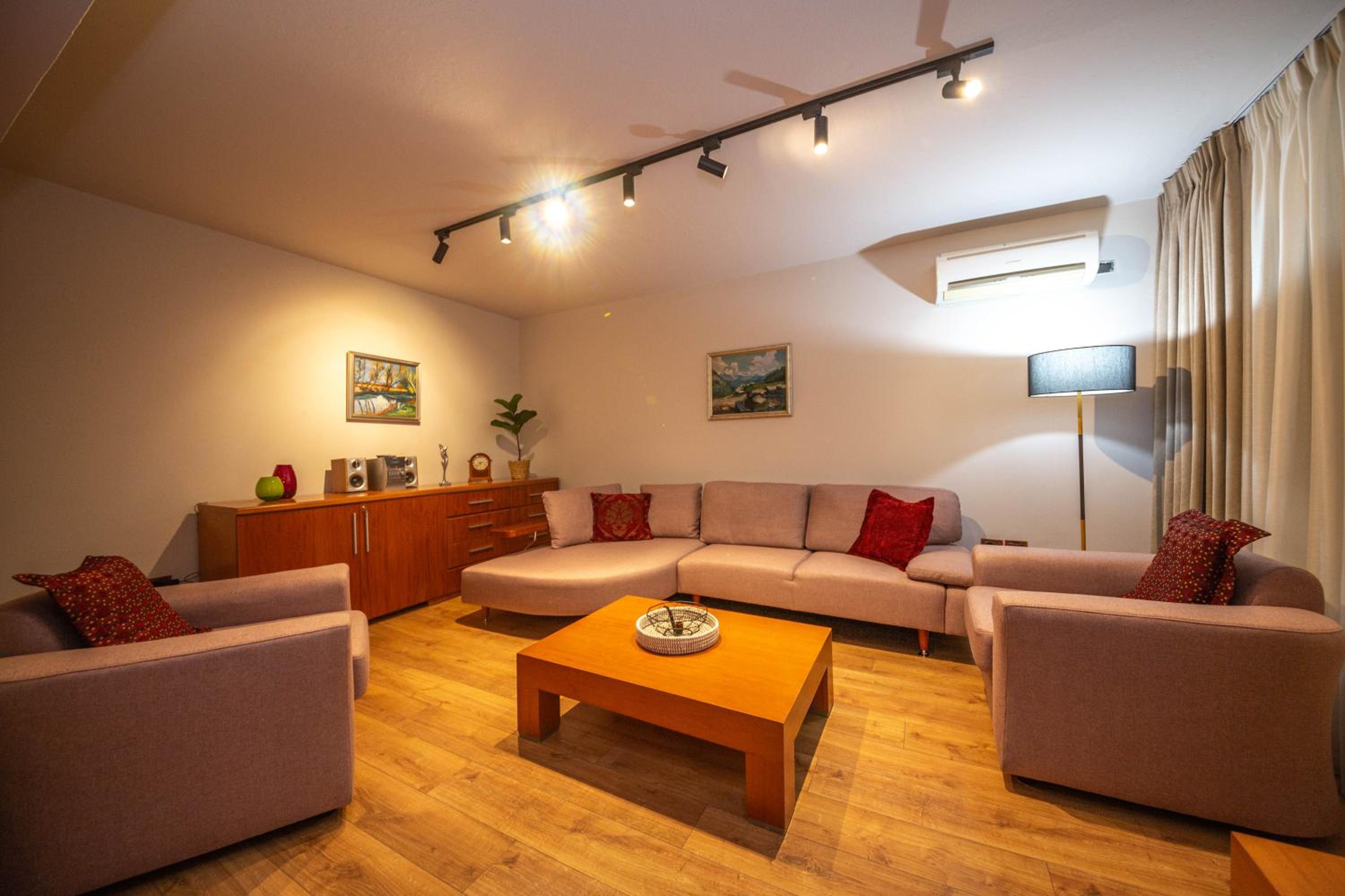 Blloku Unique Apartments 3