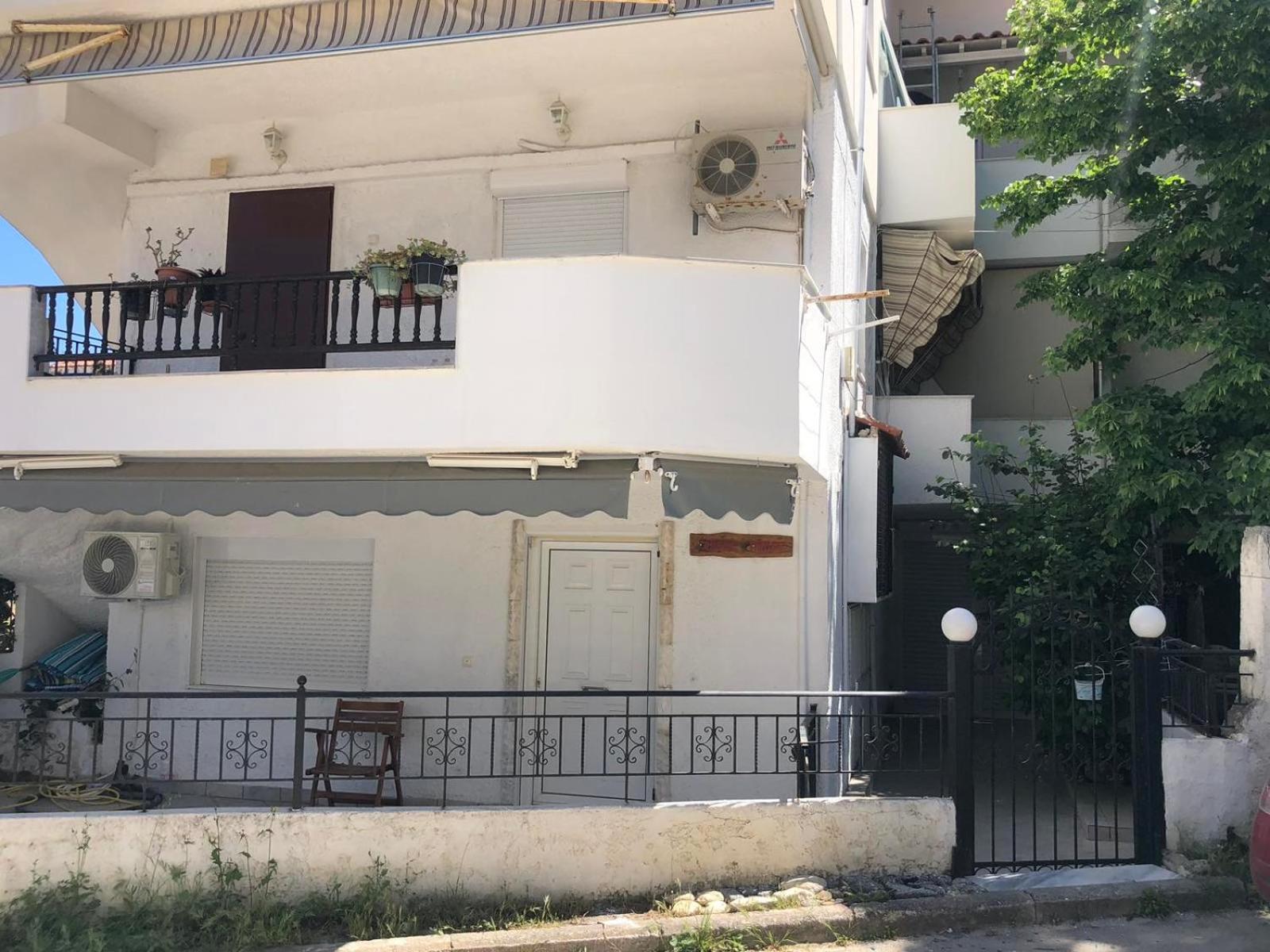 Andres house