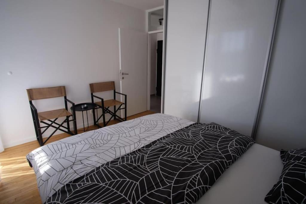 Beautiful view, city center apartment Herzeg