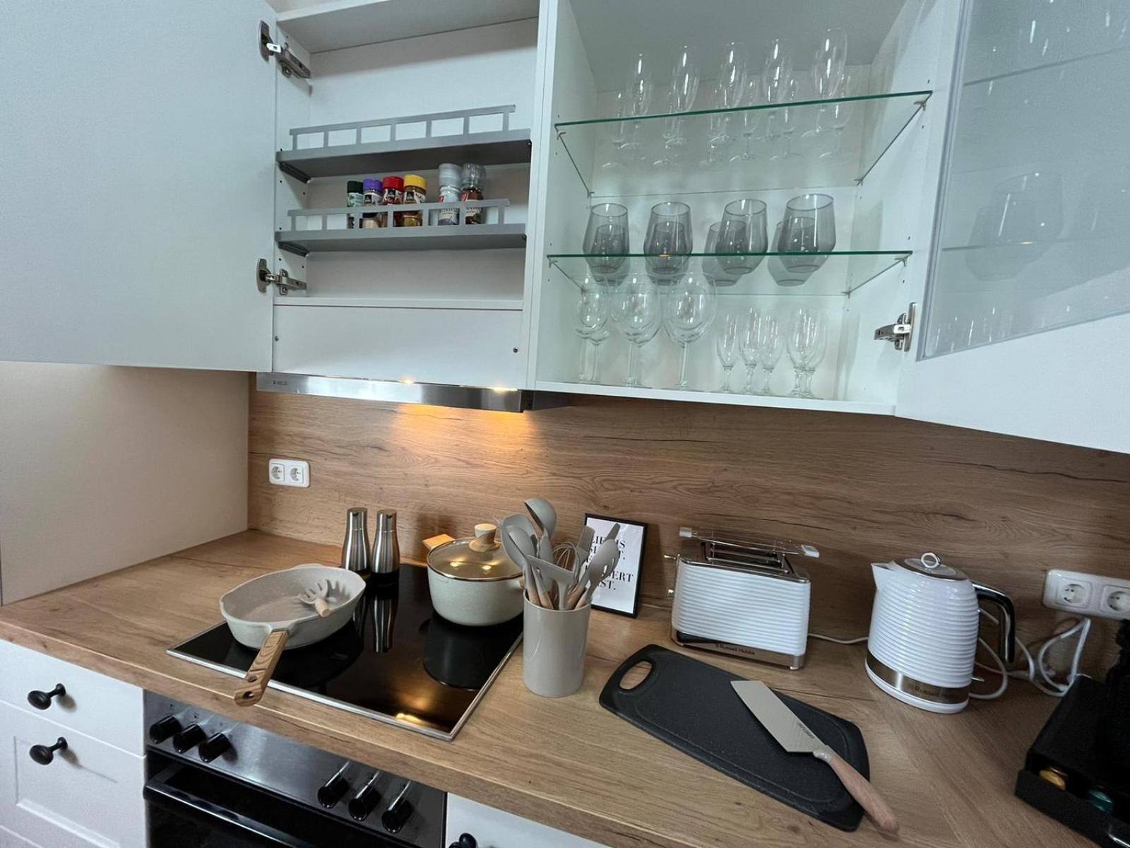 SecretApartment: Fewo in Warburg