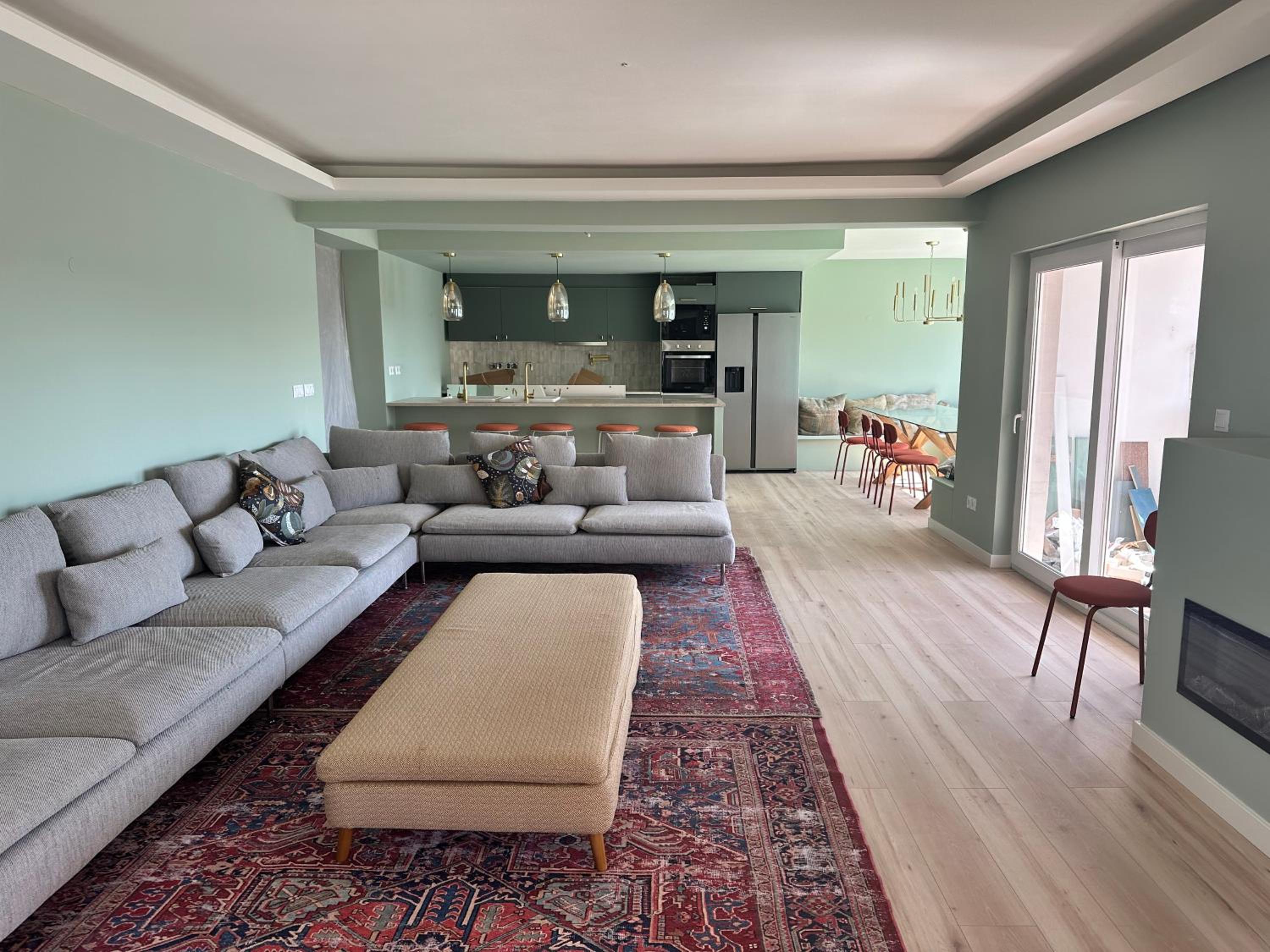 Retreat Villa, Hot tub, BBQ, max 38 ppl