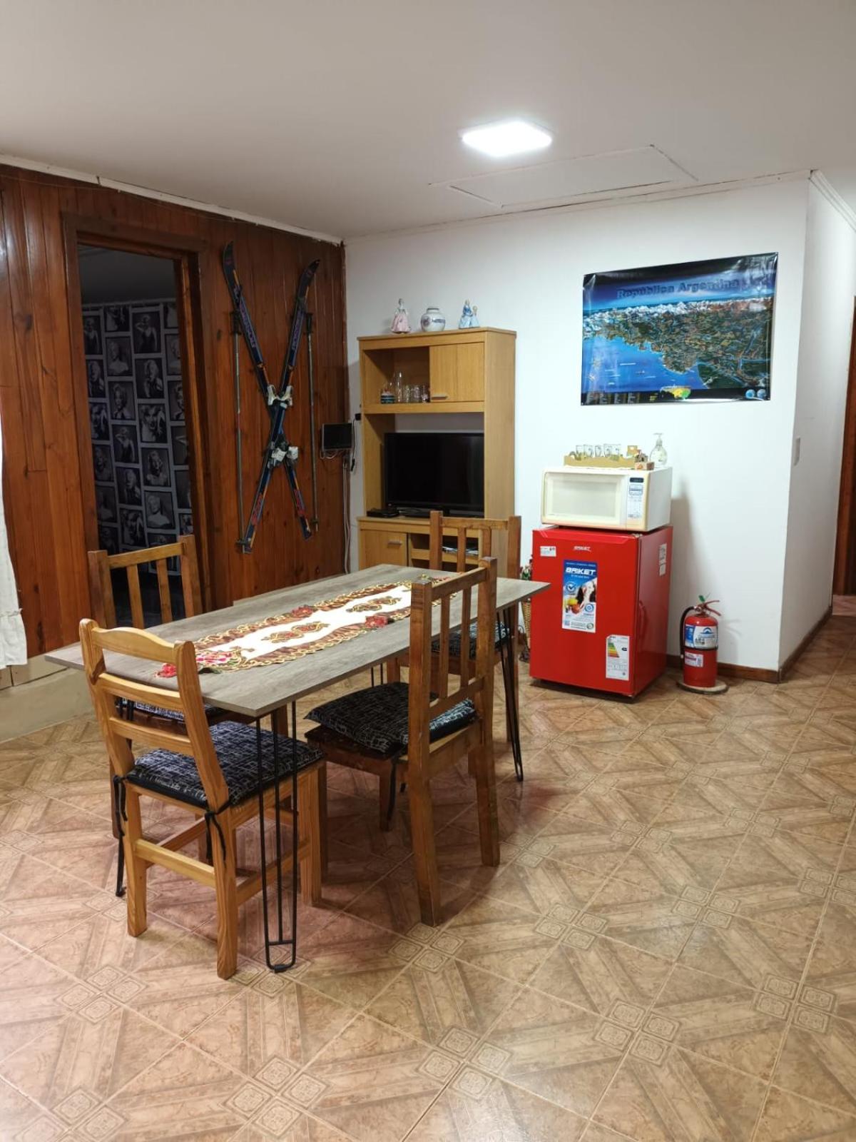 Microcentro de Ushuaia, estamos a una cuadra de la calle principal