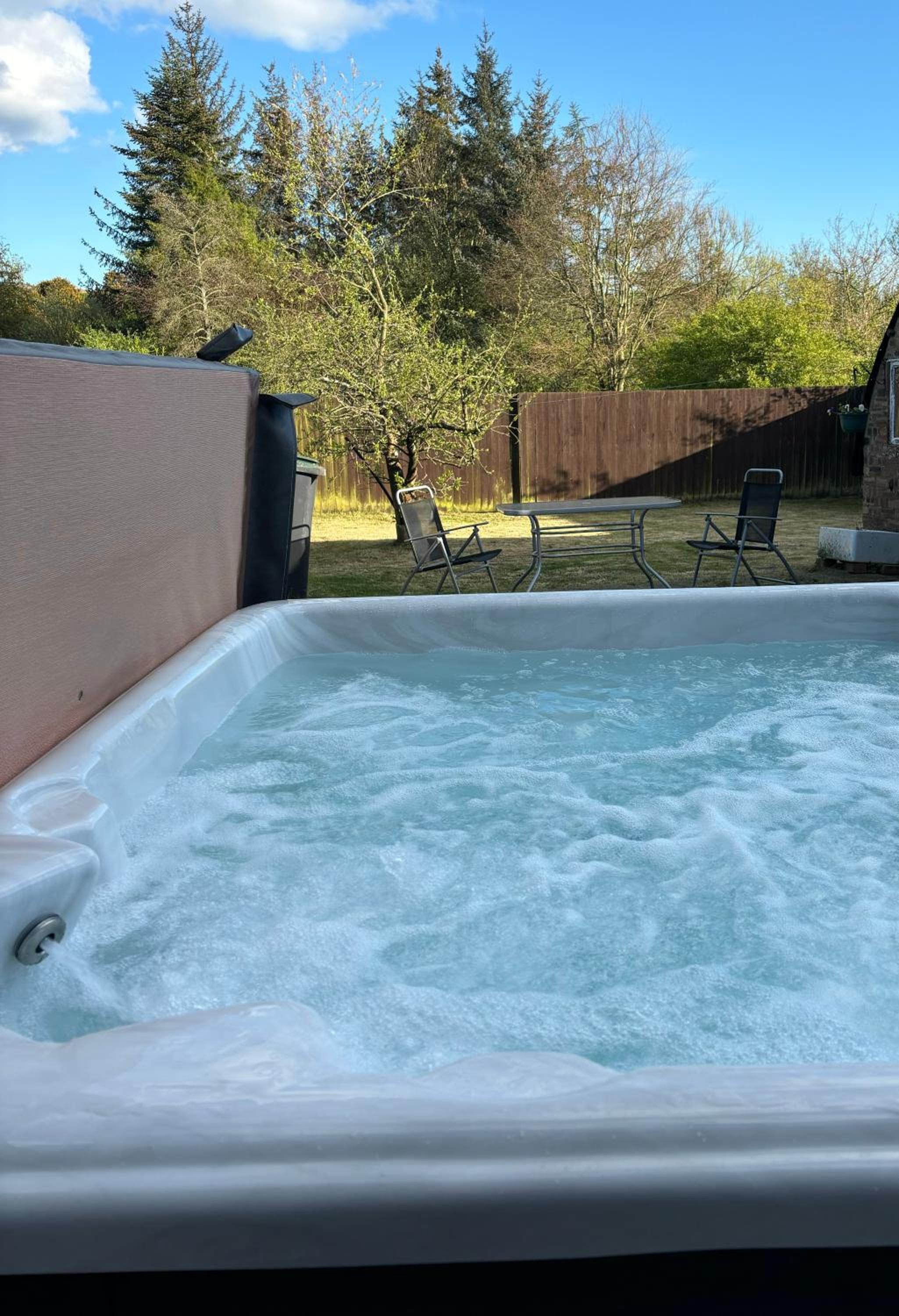 Hotel Odea Hot tub Holiday Cottage - Image 1