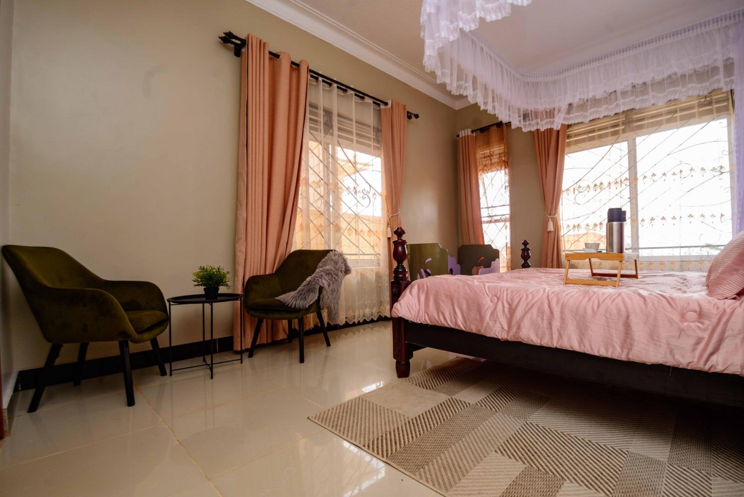 PNG Guest house Kitende view 4