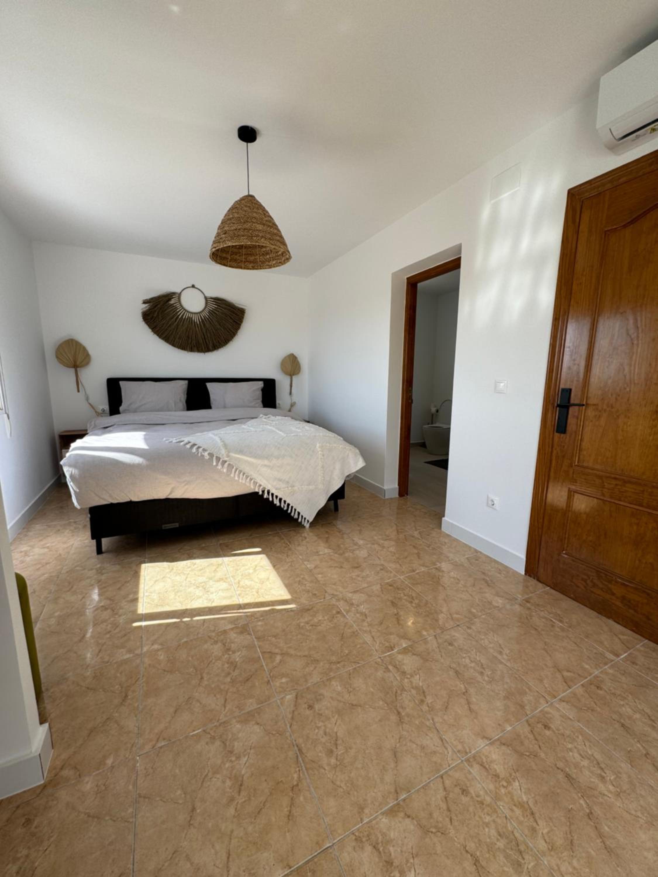 Beach house La Marina