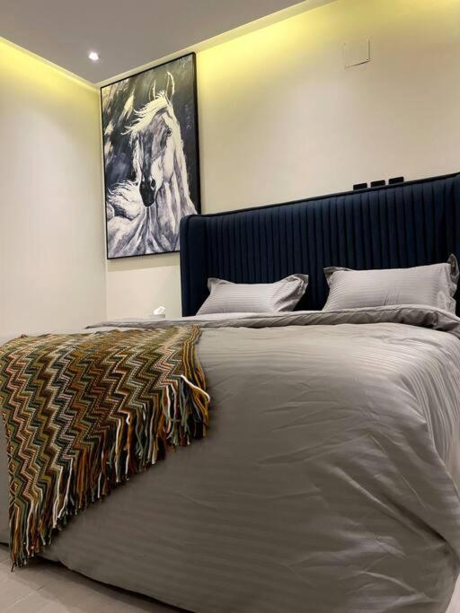 Spacious One Bedroom Apartment with Private Rooftop