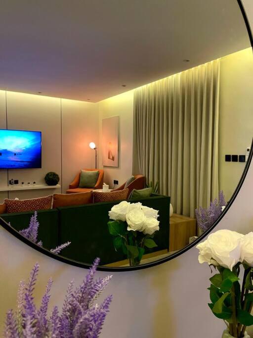 Spacious One Bedroom Apartment with Private Rooftop