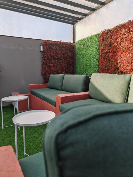 Spacious One Bedroom Apartment with Private Rooftop