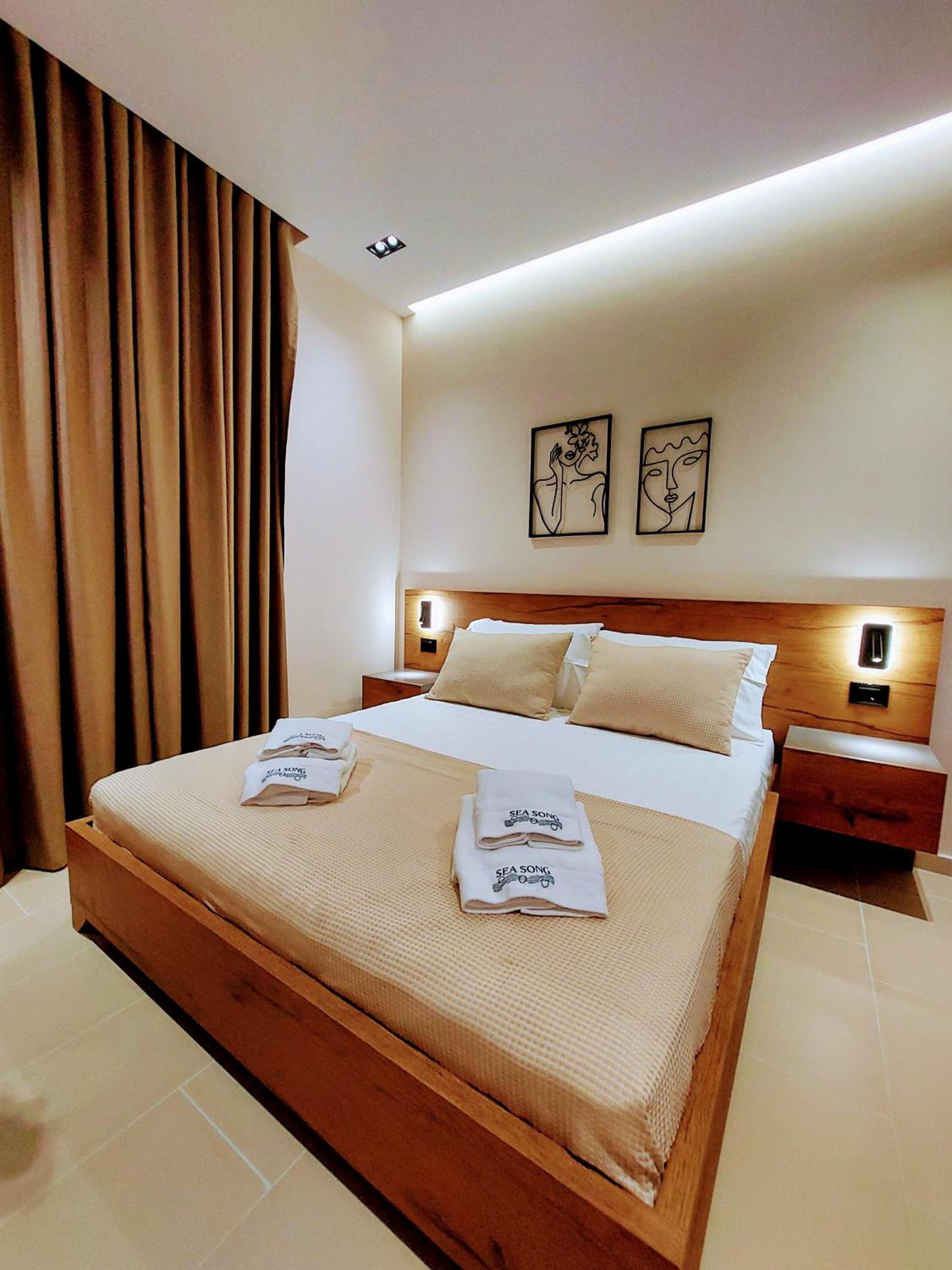 Sea Song Luxury Apartment in Diamond Hill
